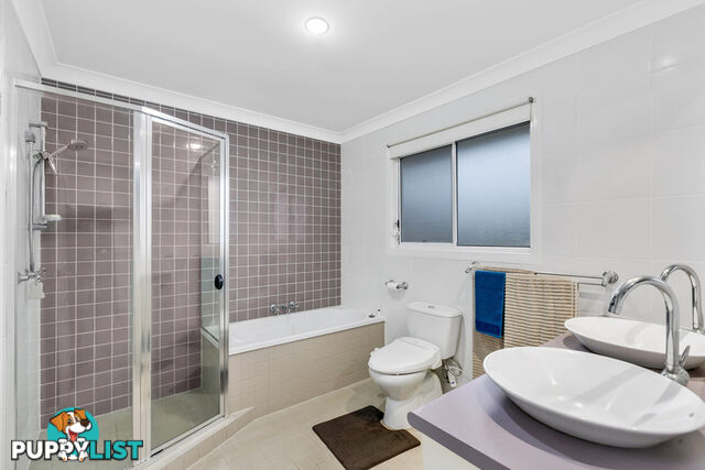 2 29 Riverwood Drive ASHMORE QLD 4214