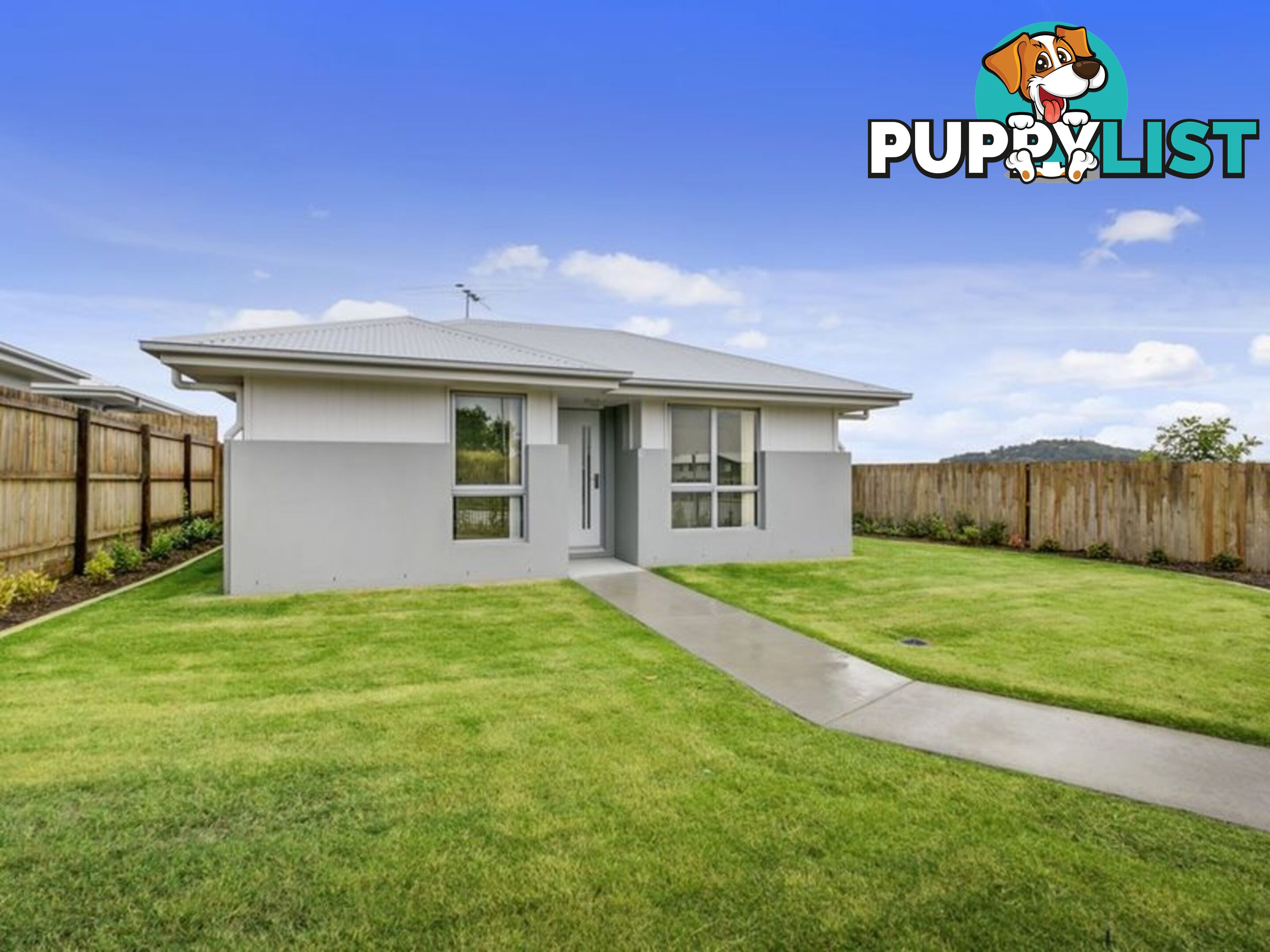 1/2 Kay Street PIMPAMA QLD 4209