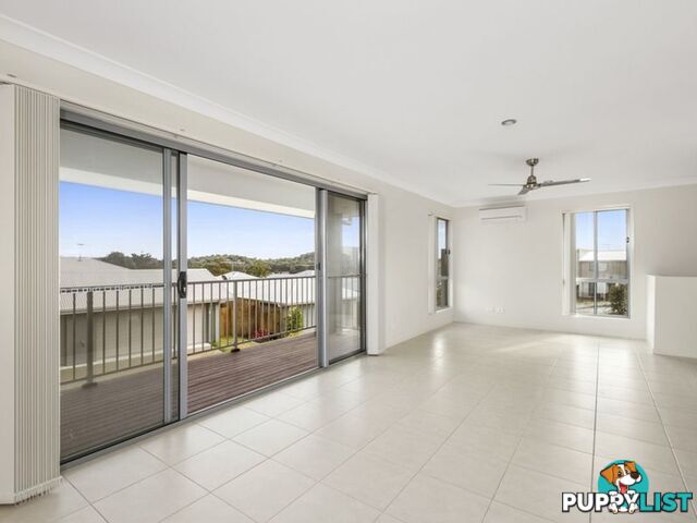 1/2 Kay Street PIMPAMA QLD 4209