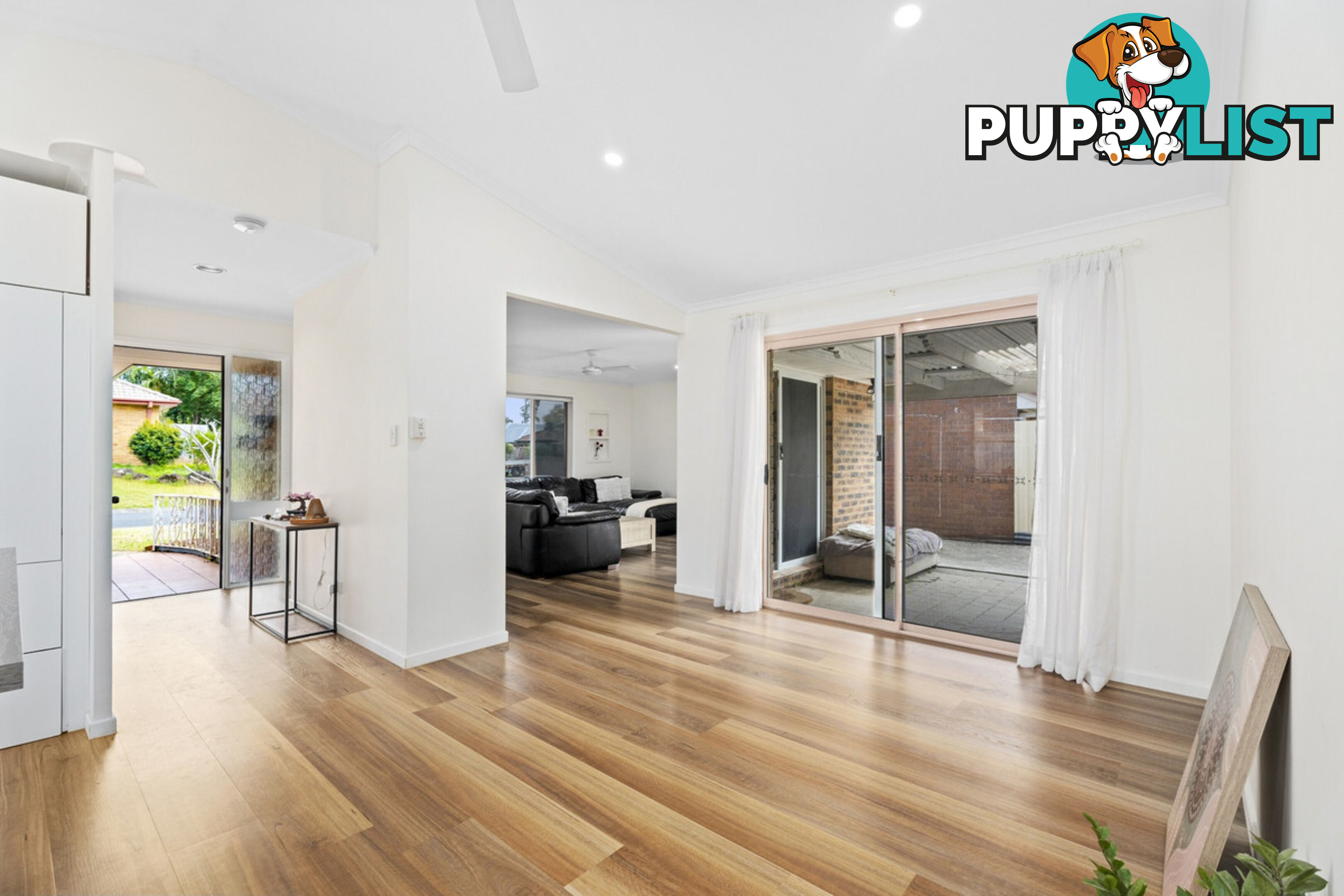 24 Bexley Place HELENSVALE QLD 4212
