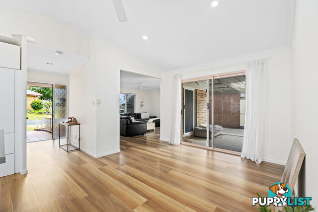 24 Bexley Place HELENSVALE QLD 4212