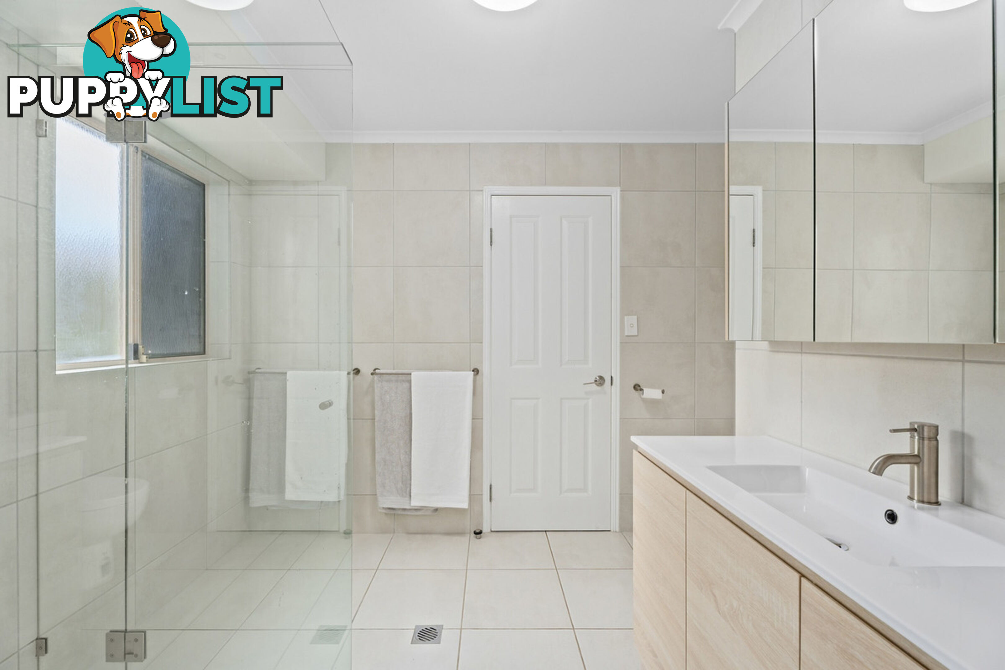 24 Bexley Place HELENSVALE QLD 4212
