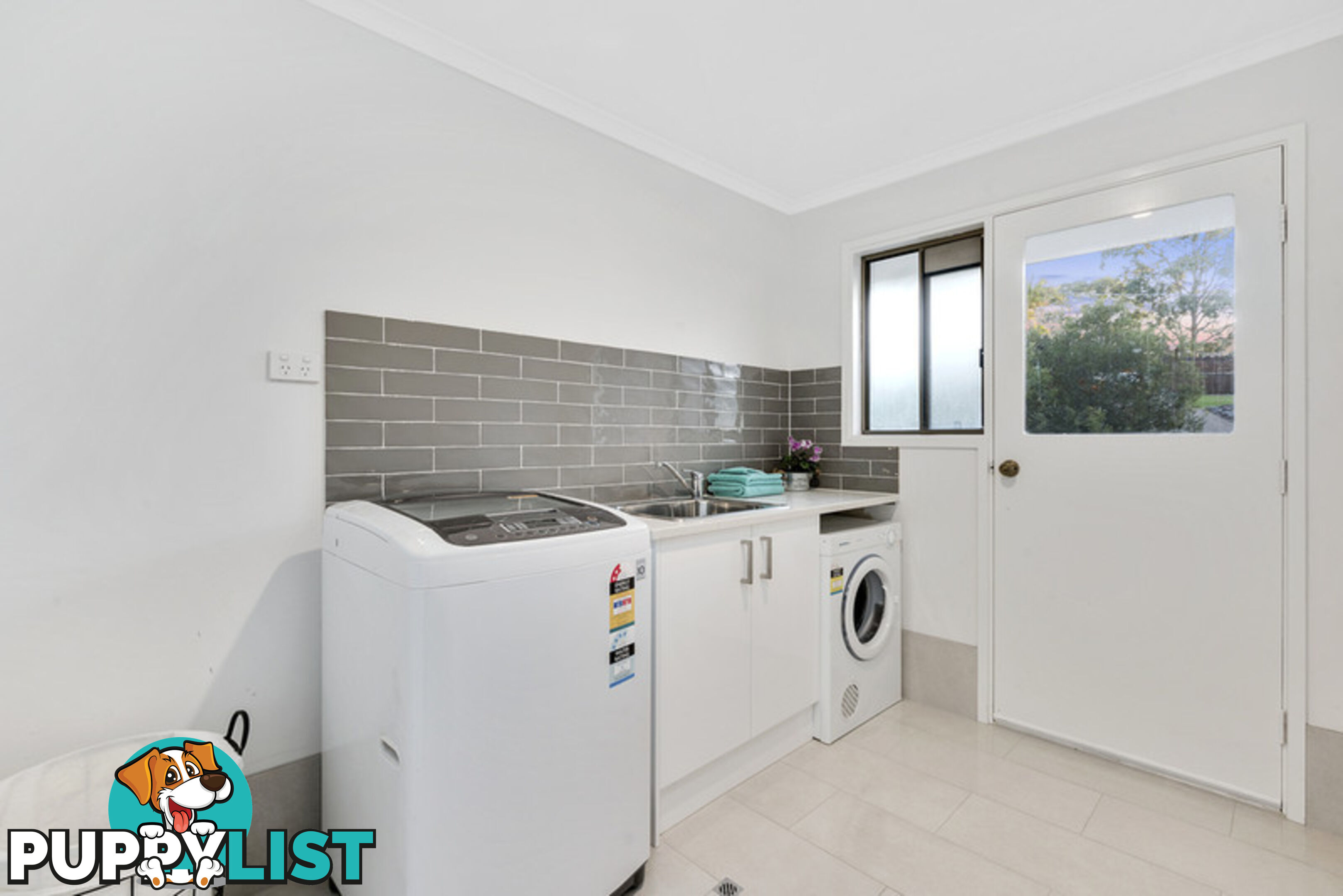 6 Cuthero Court Highland Park QLD 4211