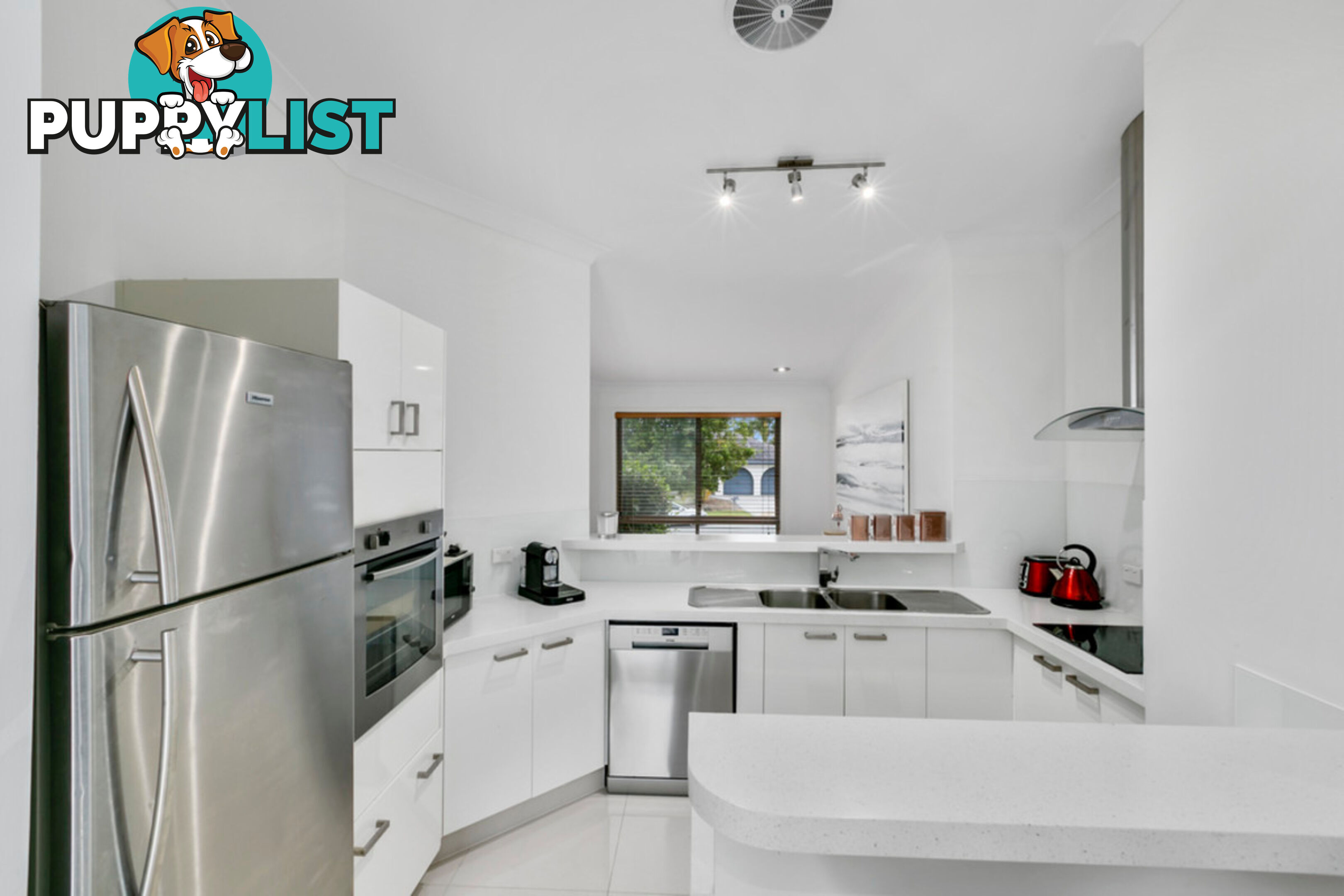 13 Bradstone Road CARRARA QLD 4211