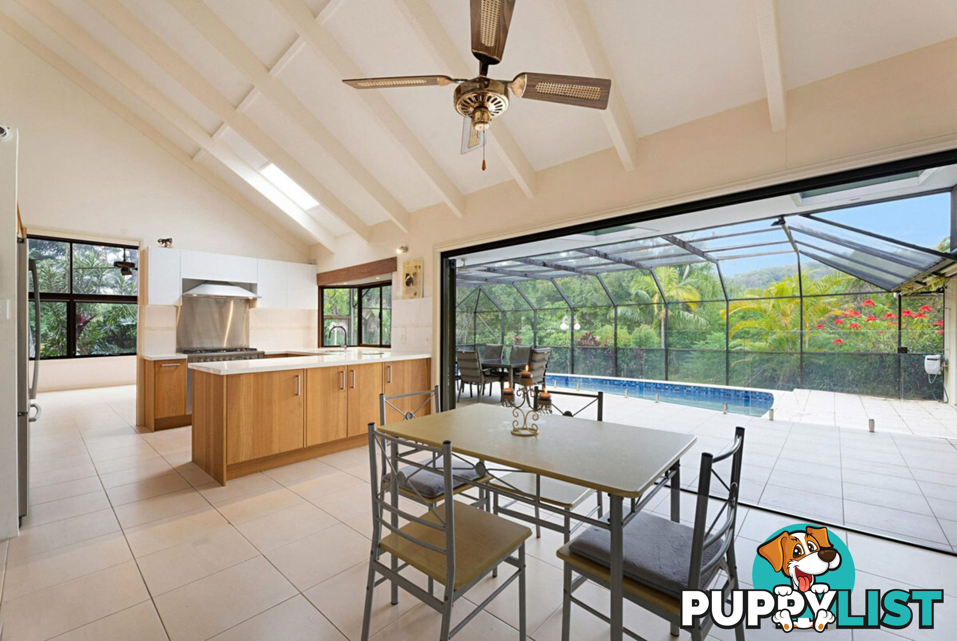 37 Mark Way MUDGEERABA QLD 4213