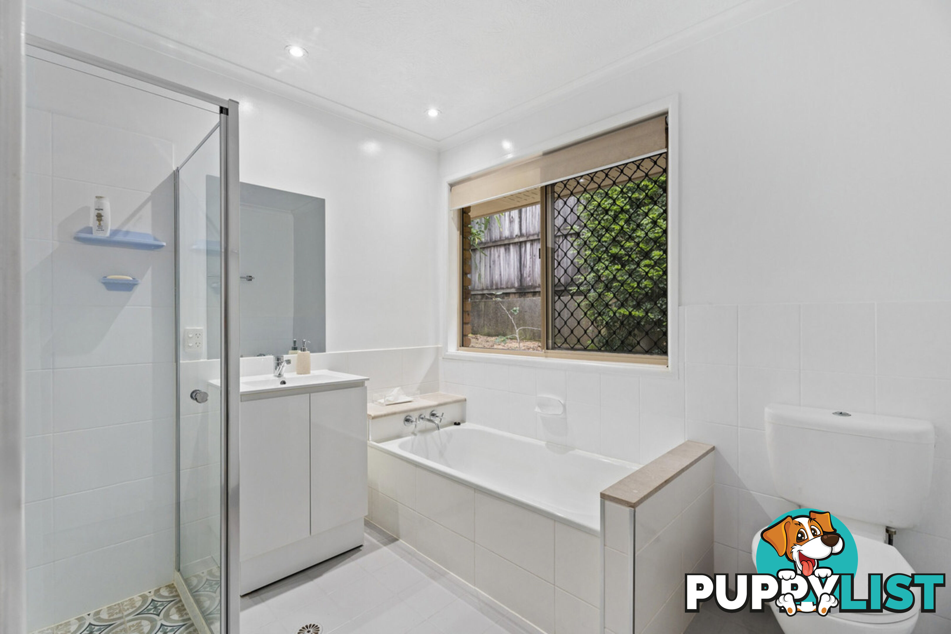 19 Marble Drive CARRARA QLD 4211