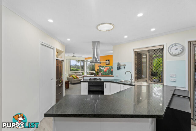 19 Marble Drive CARRARA QLD 4211