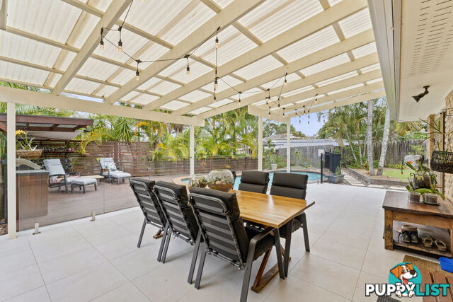 19 Marble Drive CARRARA QLD 4211