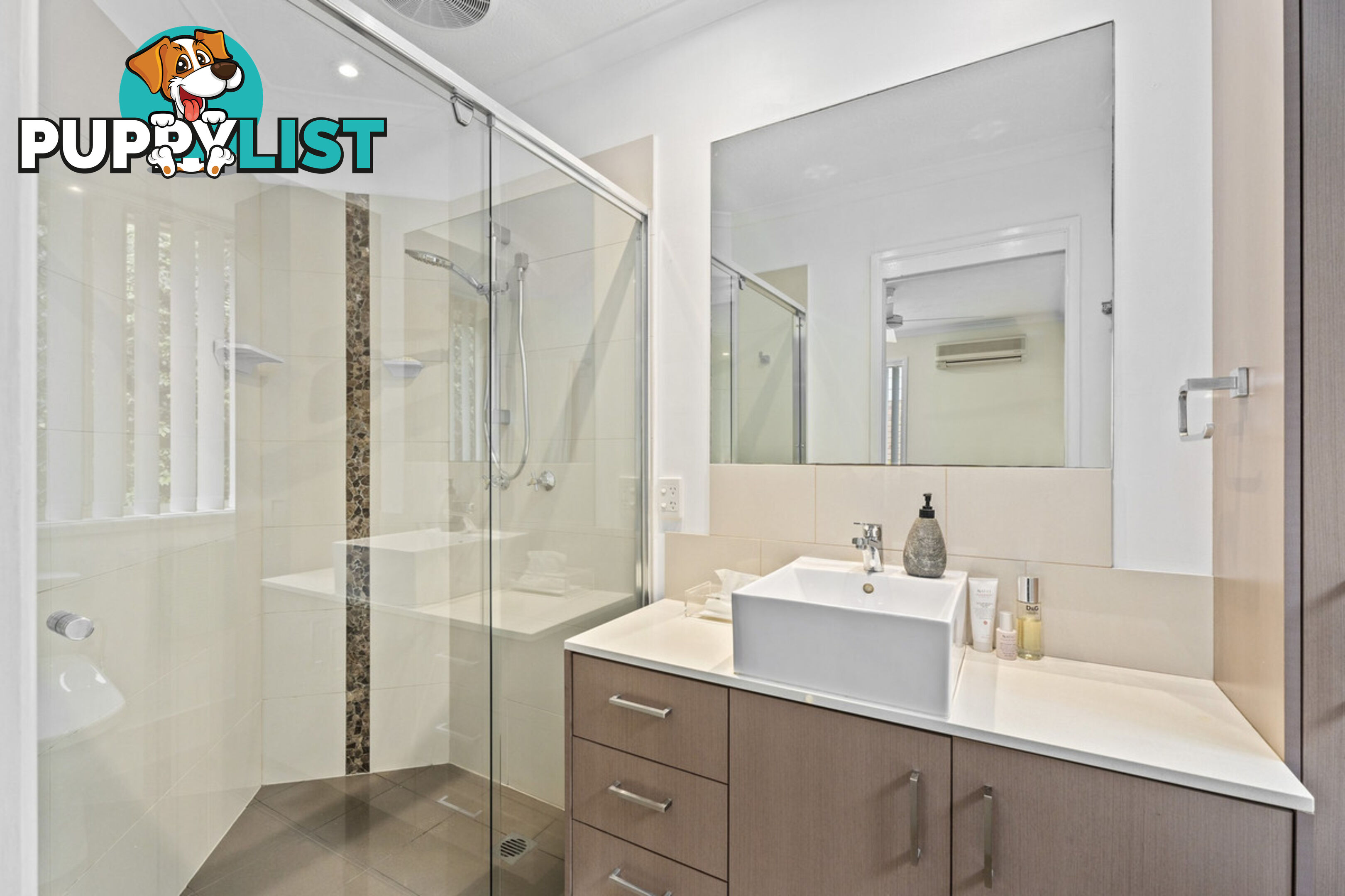 19 Marble Drive CARRARA QLD 4211