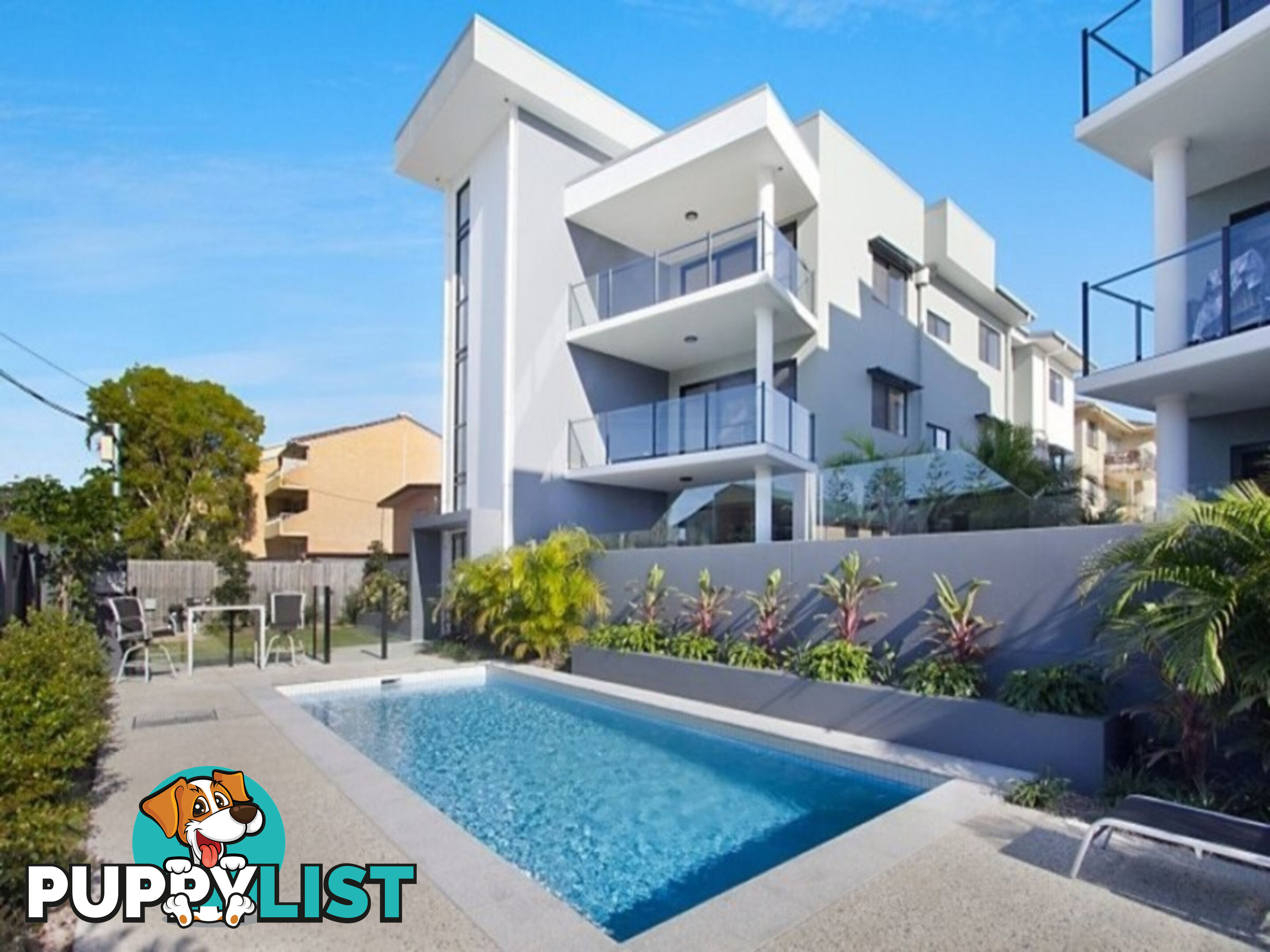 12/15-17 Bullimah Avenue BURLEIGH HEADS QLD 4220