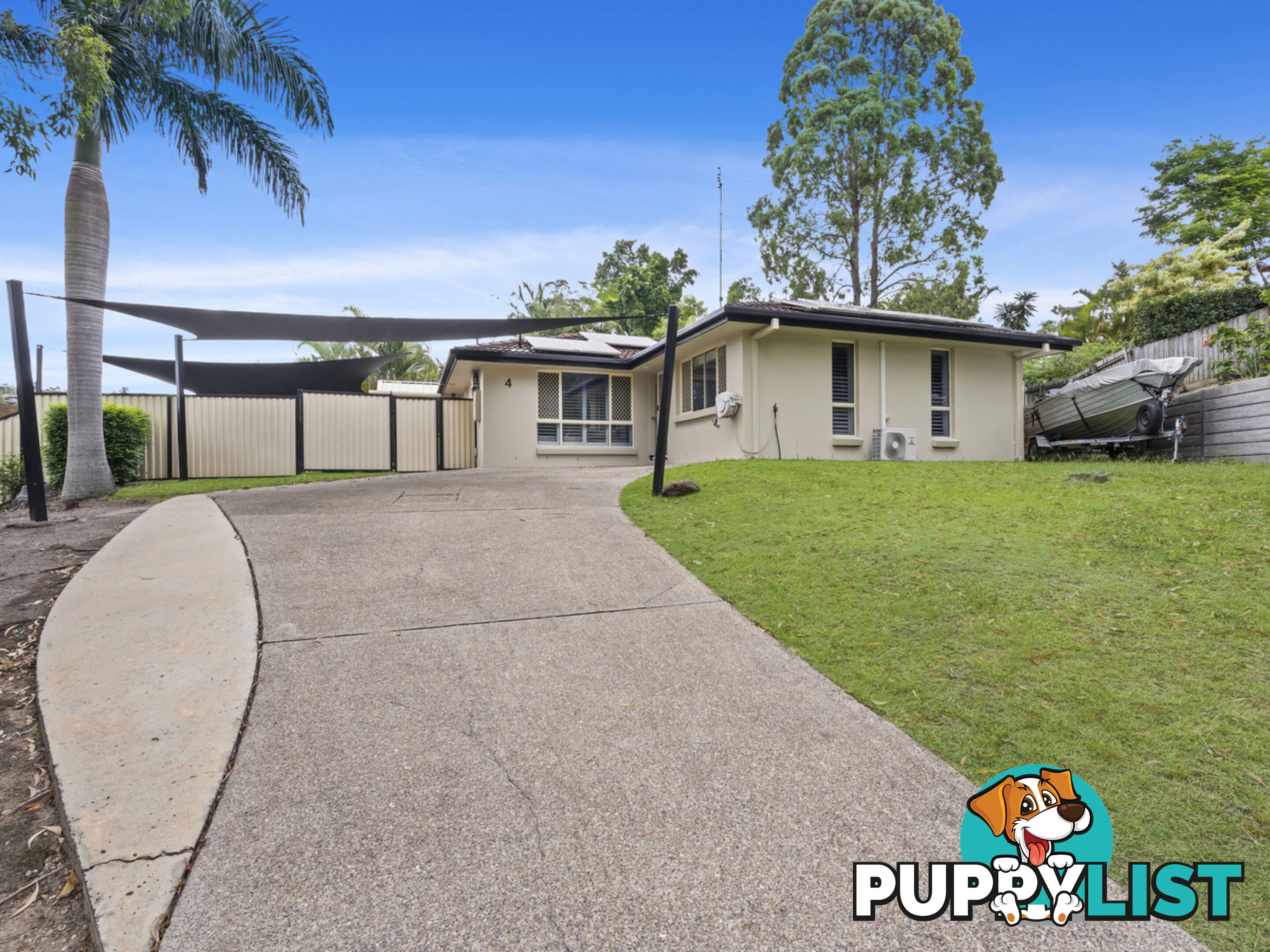 4 Bernadette Place HIGHLAND PARK QLD 4211