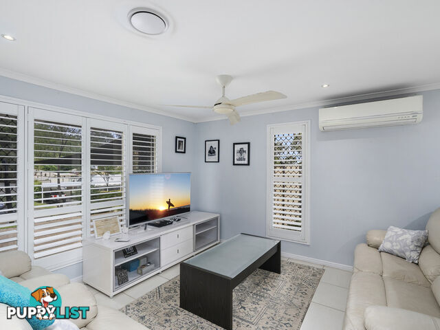 4 Bernadette Place HIGHLAND PARK QLD 4211