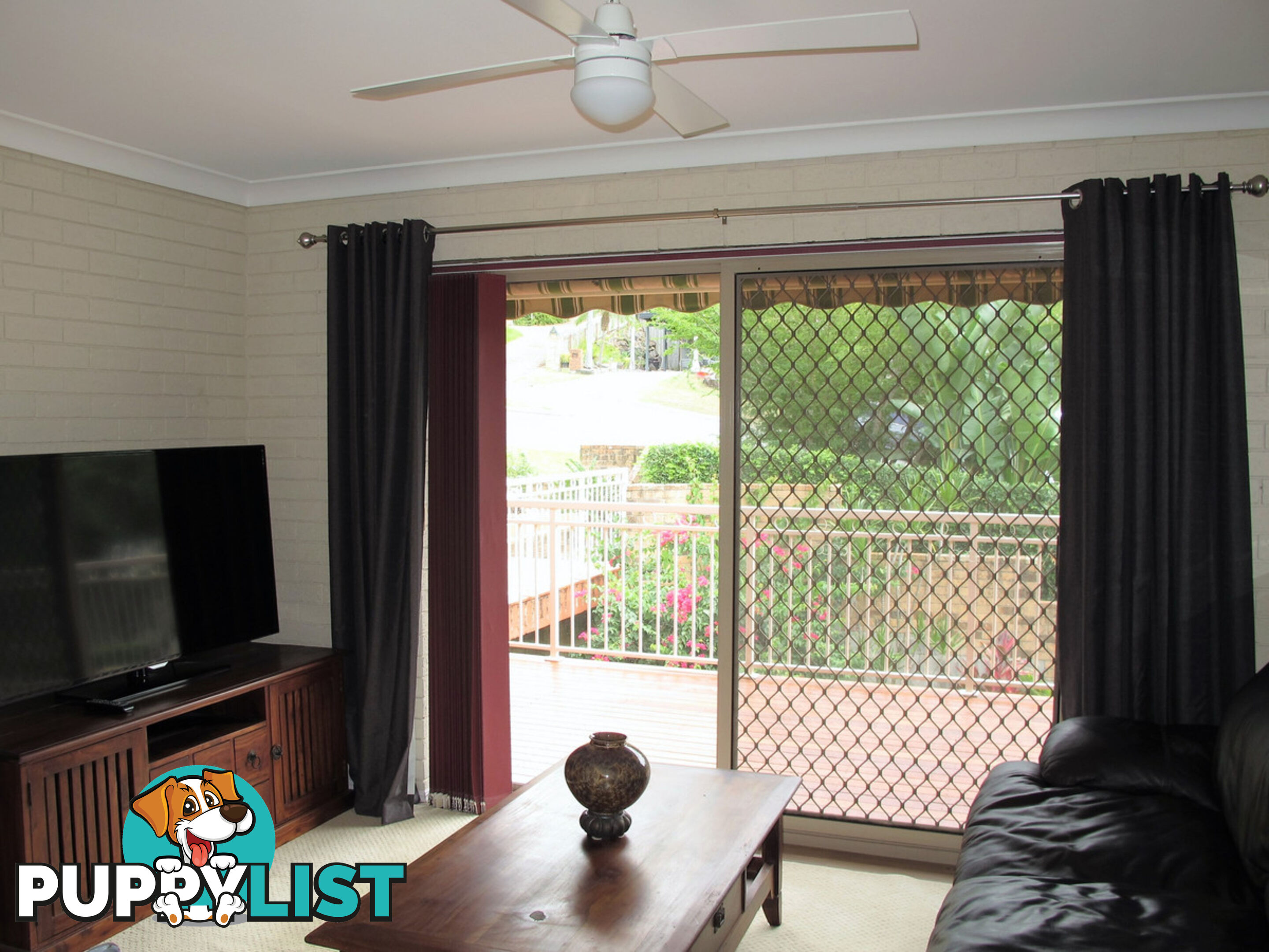 2 Rob Roy Court HIGHLAND PARK QLD 4211