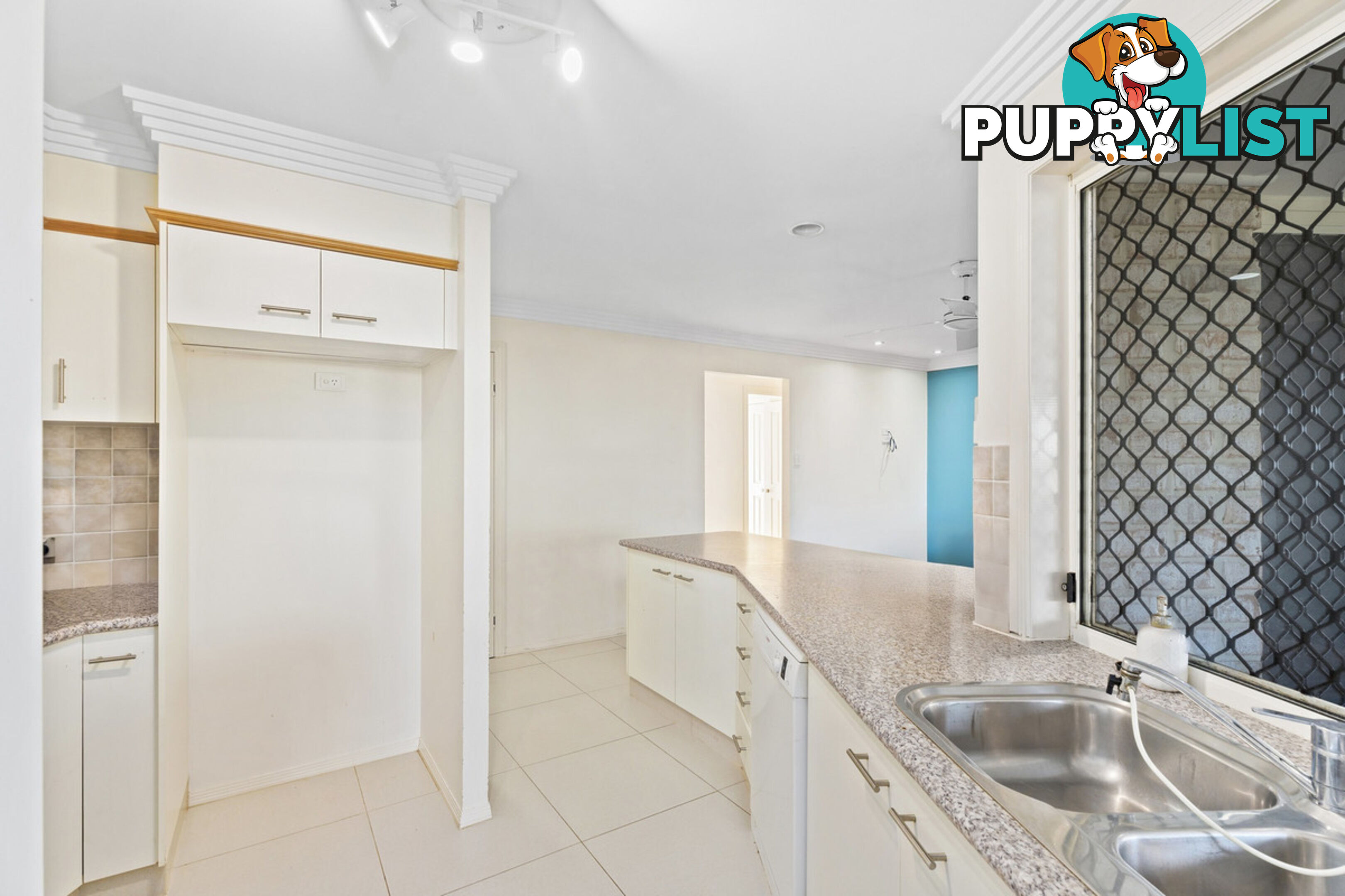 1/28 Aberdeen Court HIGHLAND PARK QLD 4211