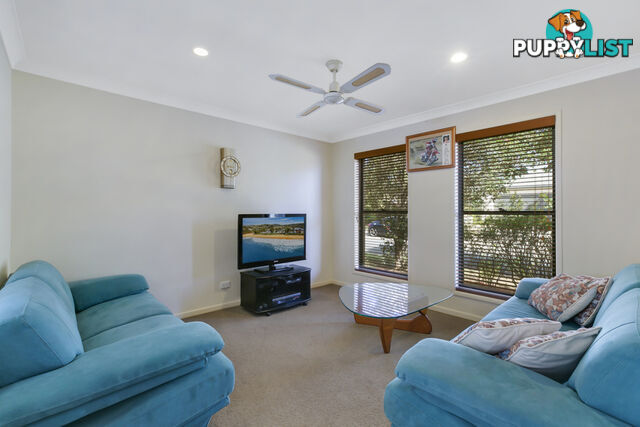 13 Rhiannon Drive ASHMORE QLD 4214