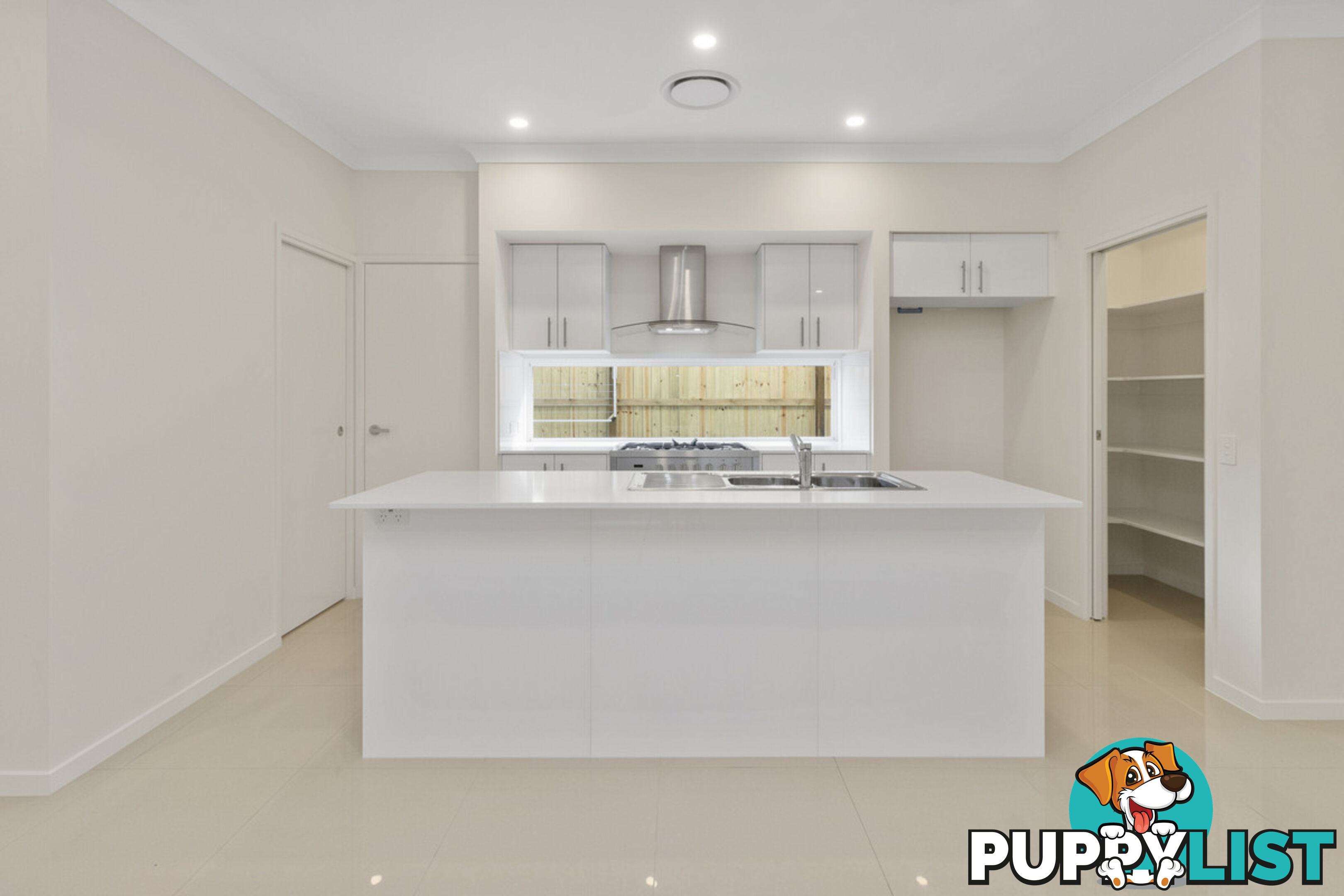 6 Riverina Court NERANG QLD 4211