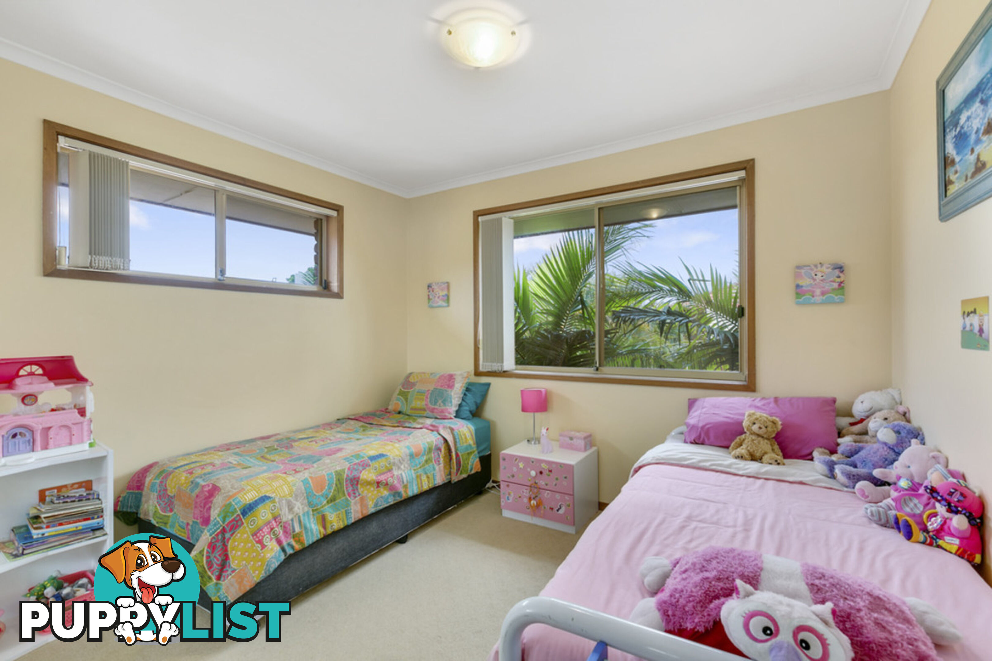 8/160 Barrier Reef Drive MERMAID WATERS QLD 4218