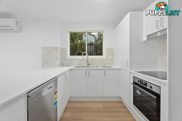 57/102-104 Alexander Drive HIGHLAND PARK QLD 4211