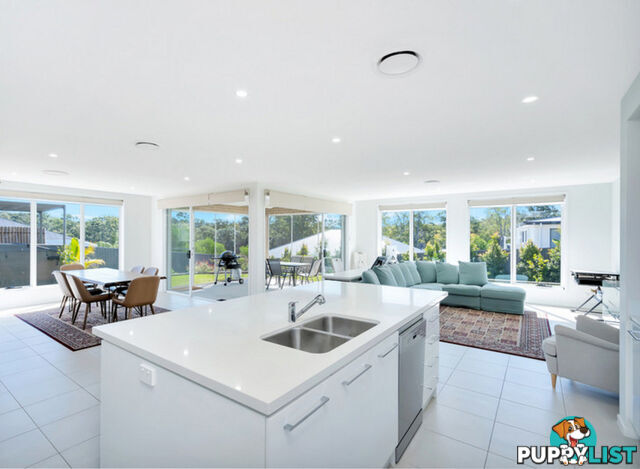 89 Peter Mills Drive GILSTON QLD 4211