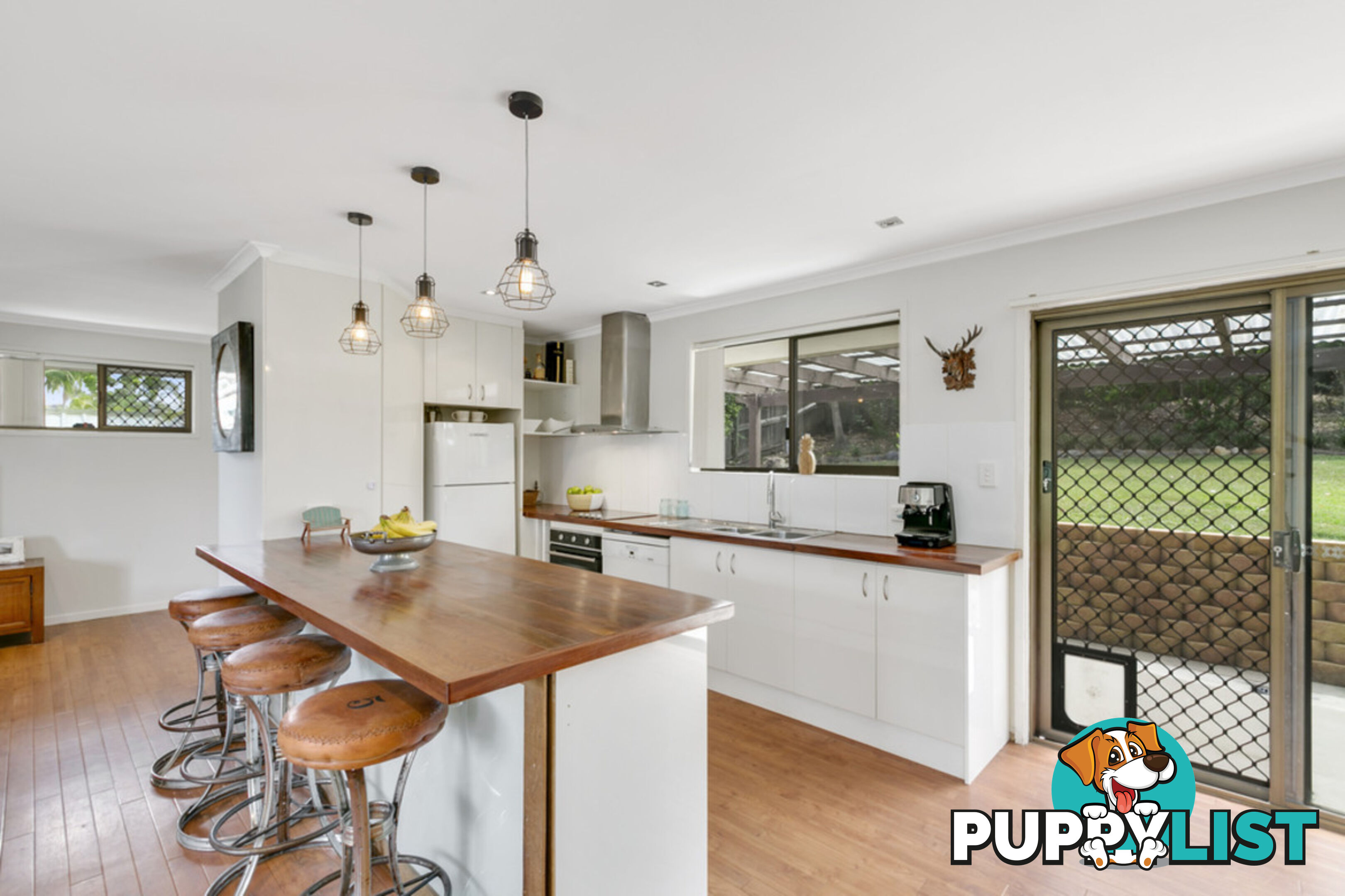 12 Guthrie Parade CARRARA QLD 4211