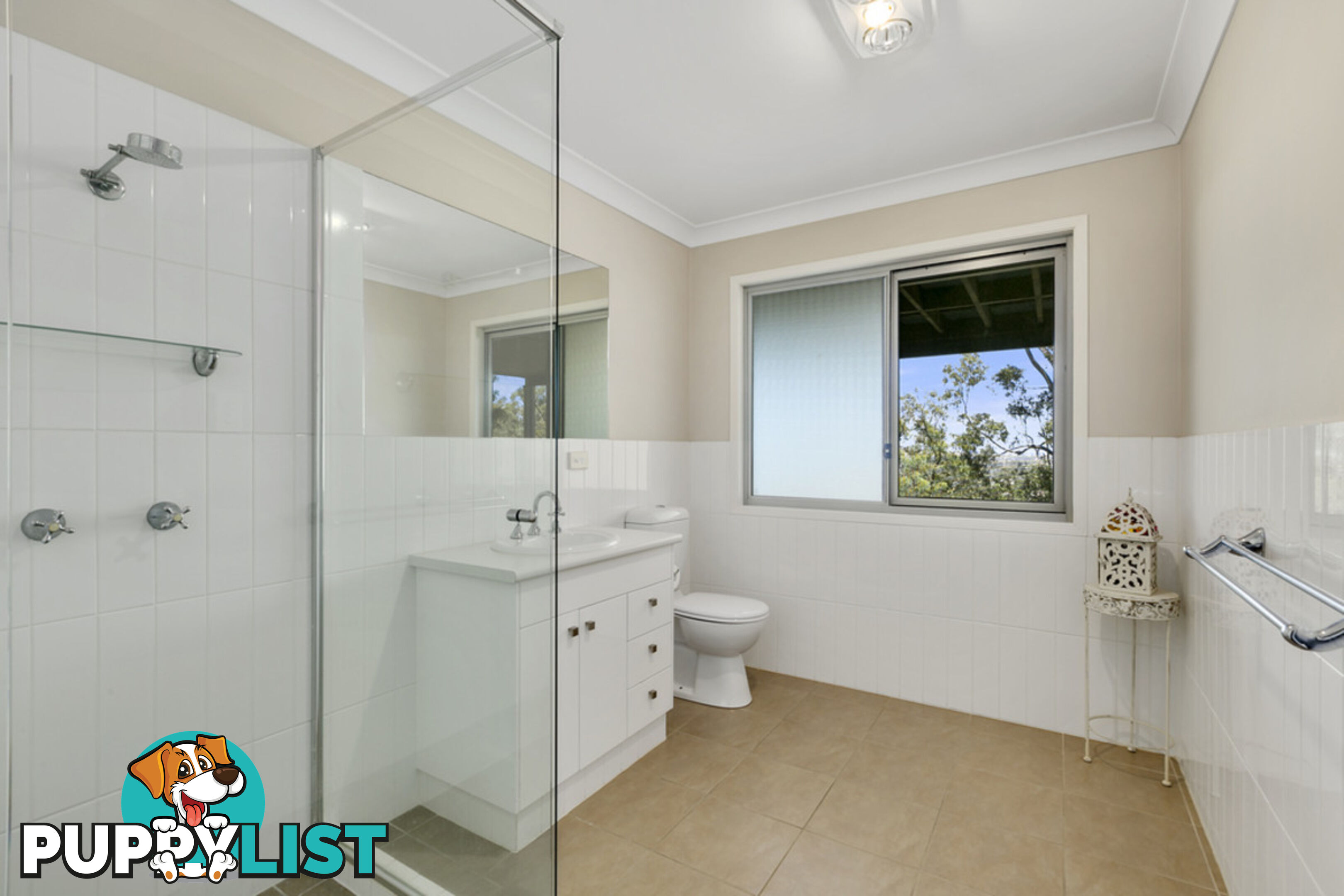 84 Armstrong Way HIGHLAND PARK QLD 4211