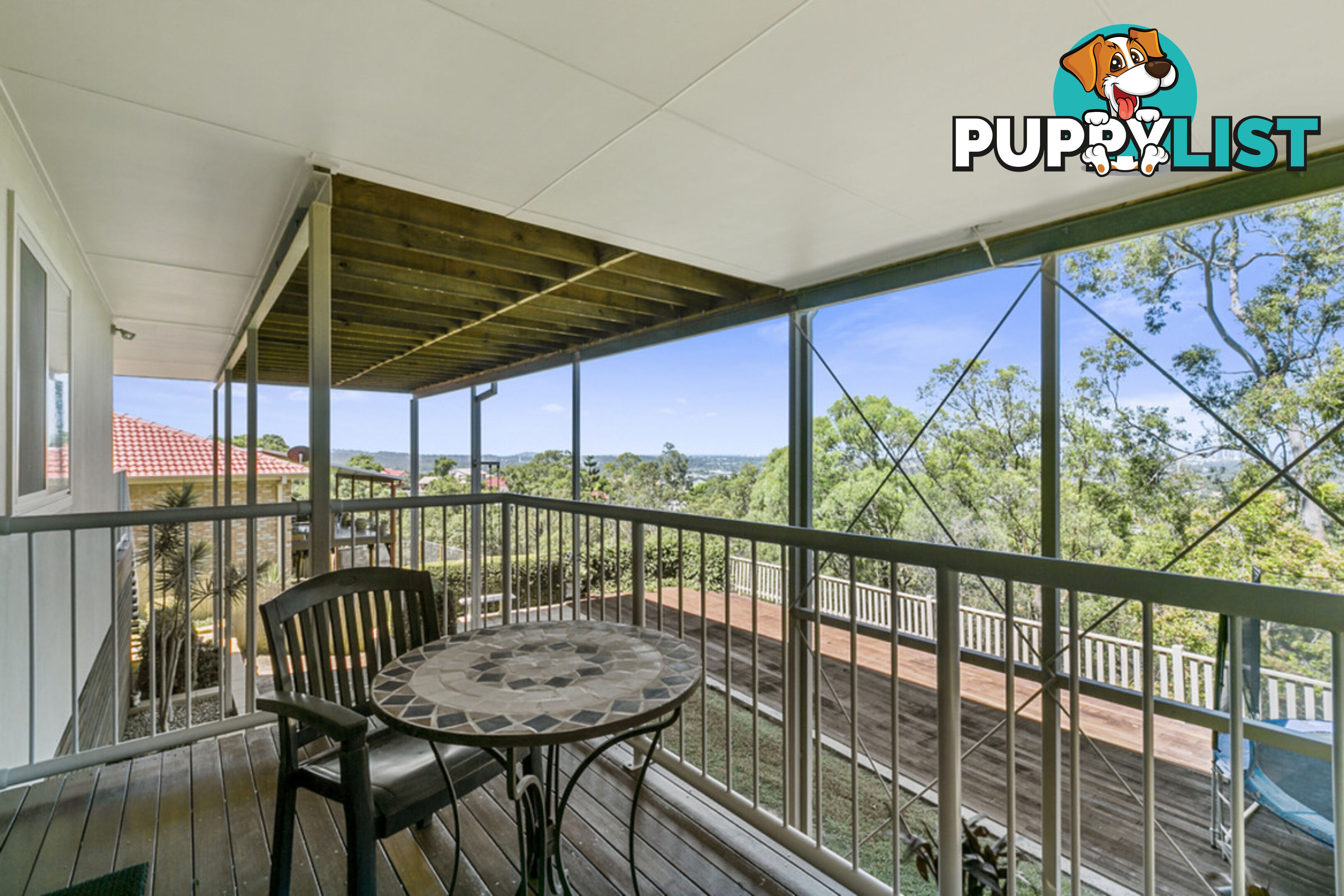 84 Armstrong Way HIGHLAND PARK QLD 4211