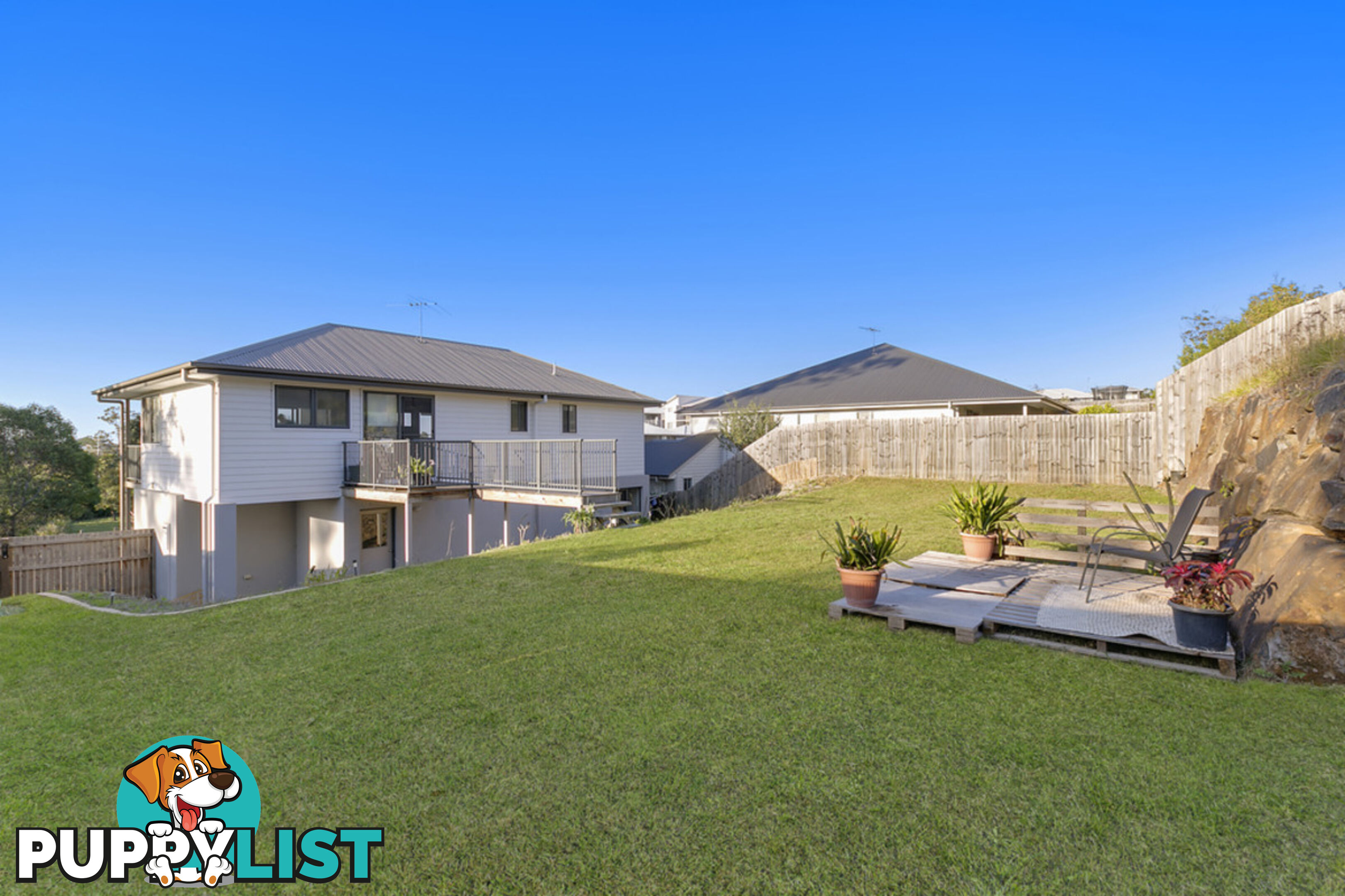 10 Janelle Street PIMPAMA QLD 4209