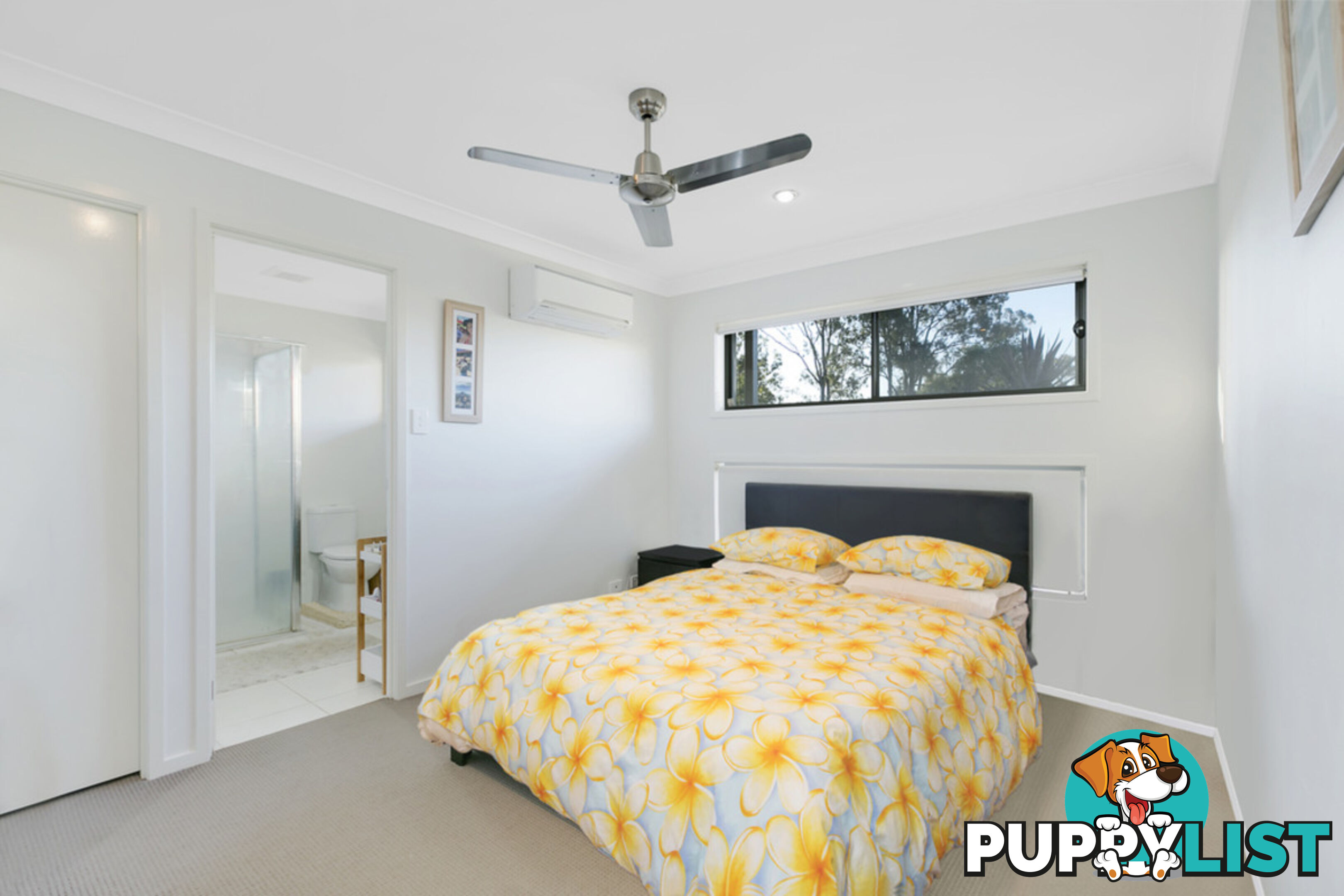 10 Janelle Street PIMPAMA QLD 4209