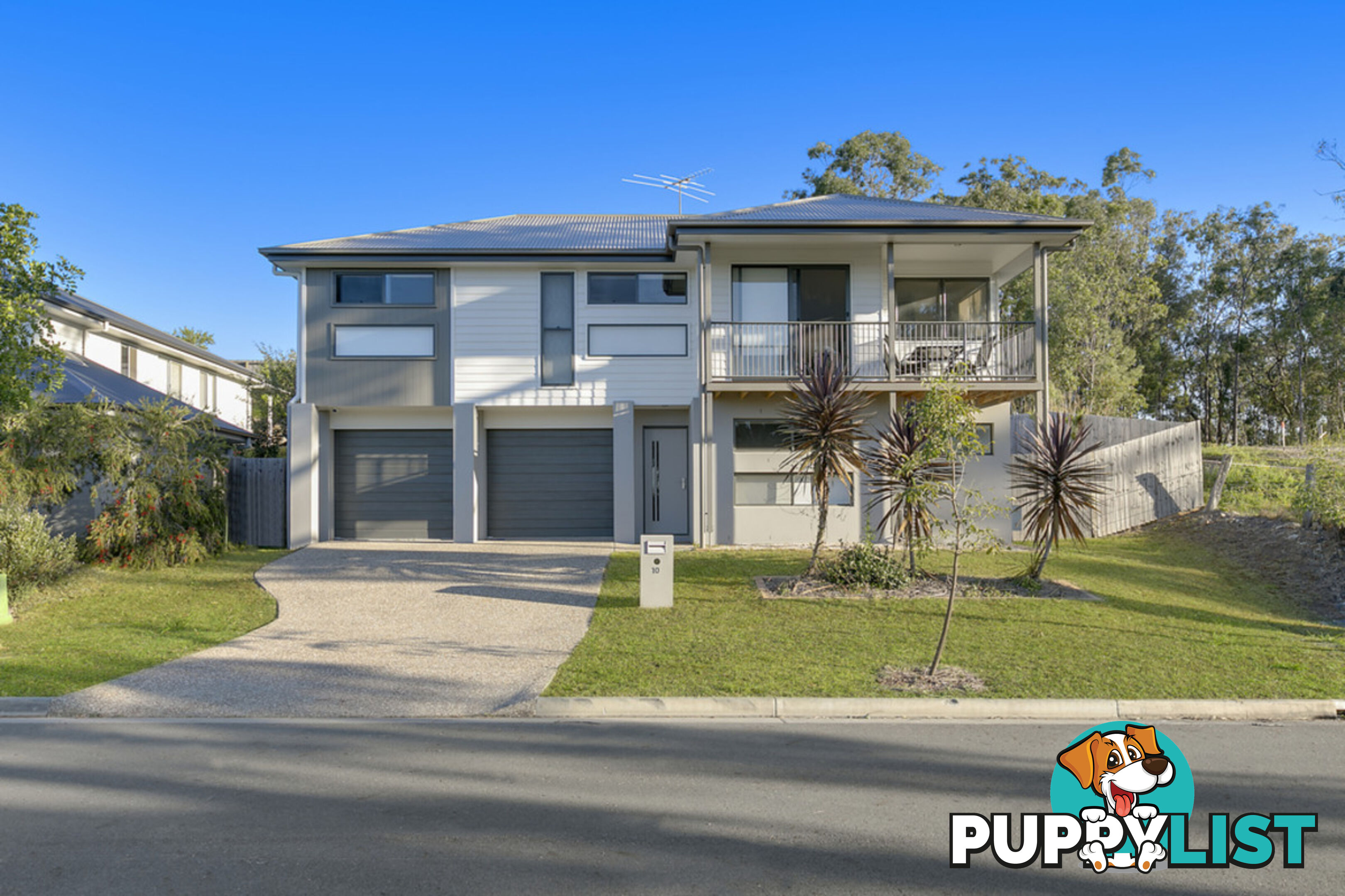 10 Janelle Street PIMPAMA QLD 4209