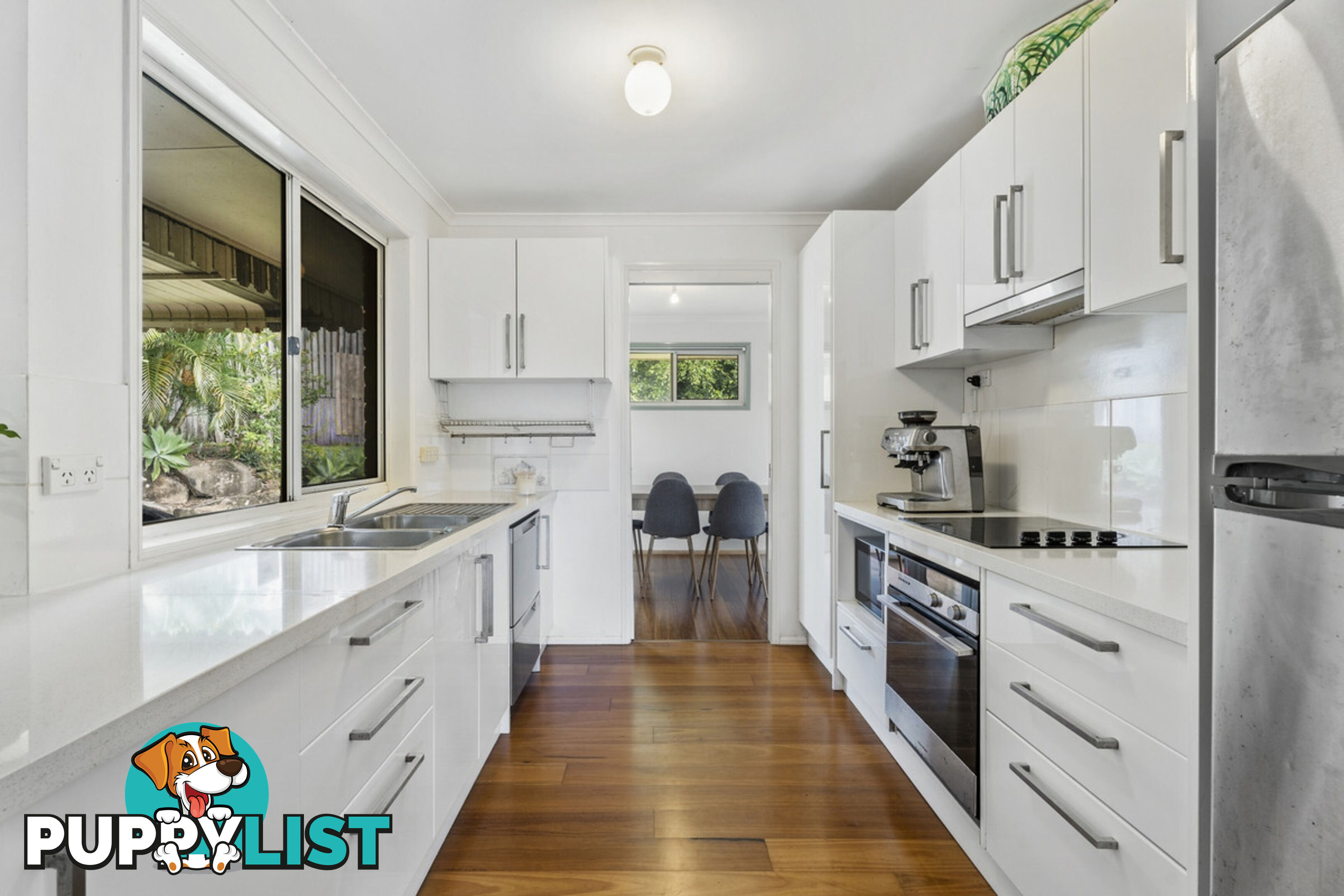 12 Knight Crescent NERANG QLD 4211