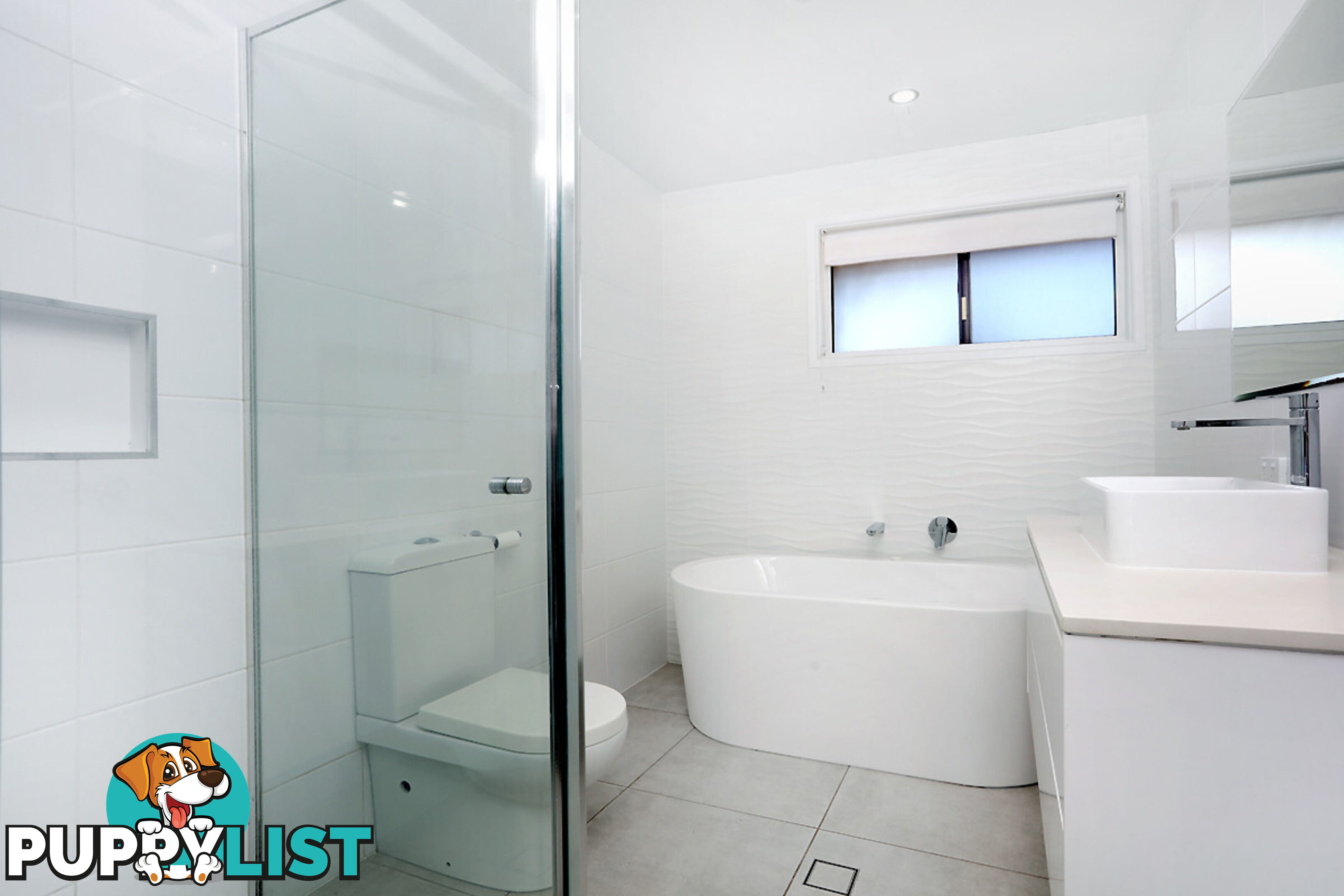 17 Murev Way CARRARA QLD 4211