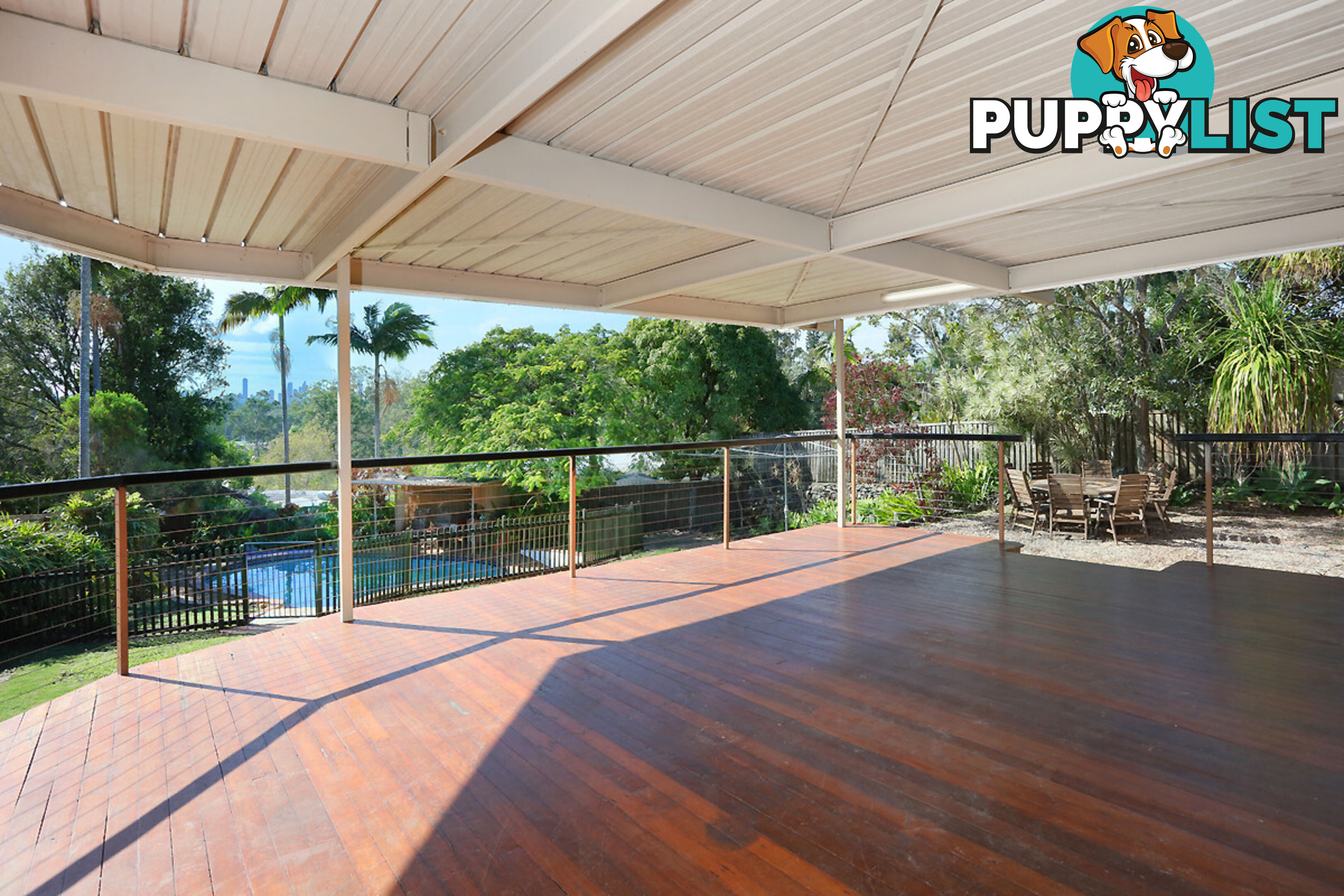 17 Murev Way CARRARA QLD 4211