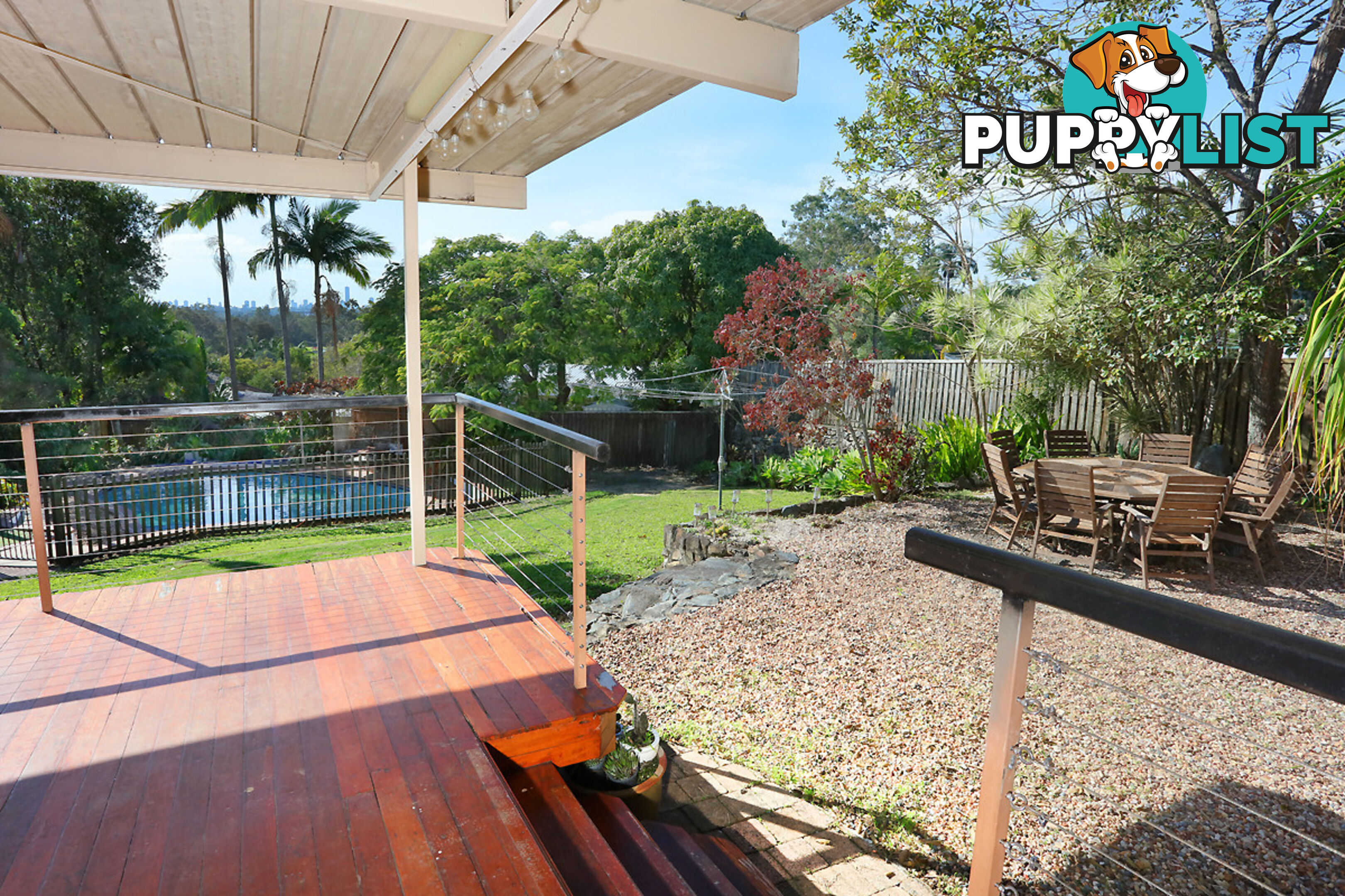 17 Murev Way CARRARA QLD 4211