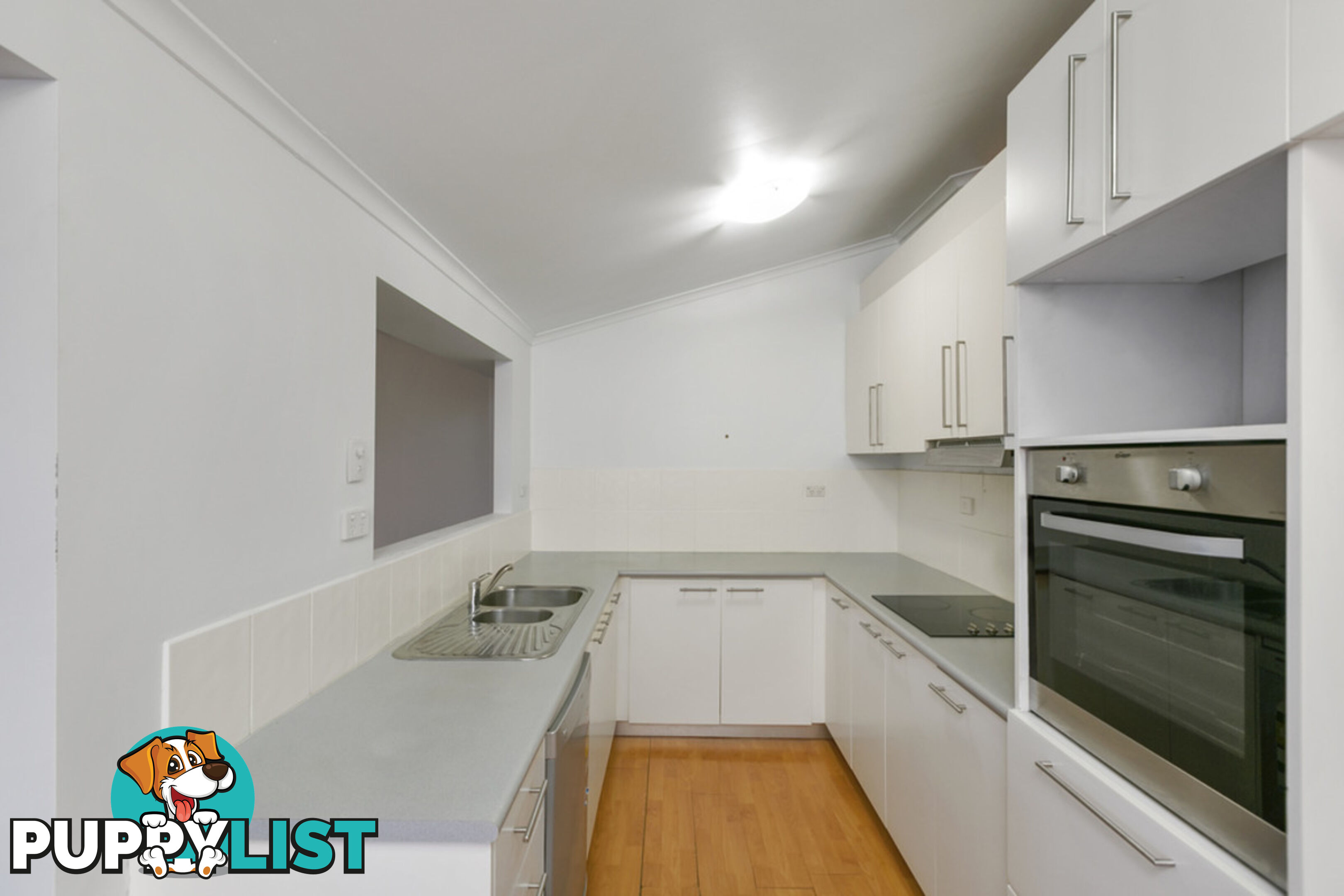 16 Kallaroo Crescent ASHMORE QLD 4214