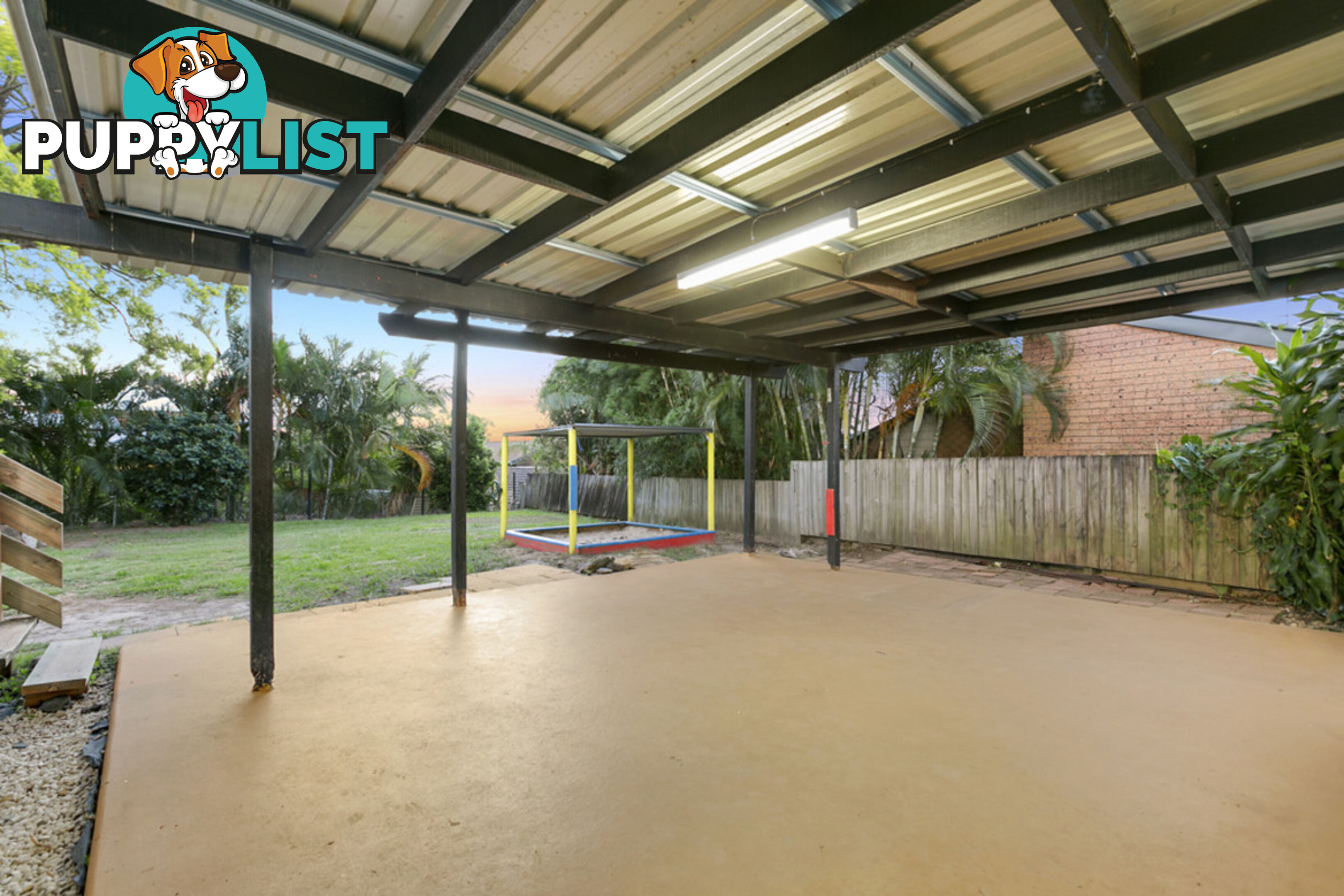 16 Kallaroo Crescent ASHMORE QLD 4214