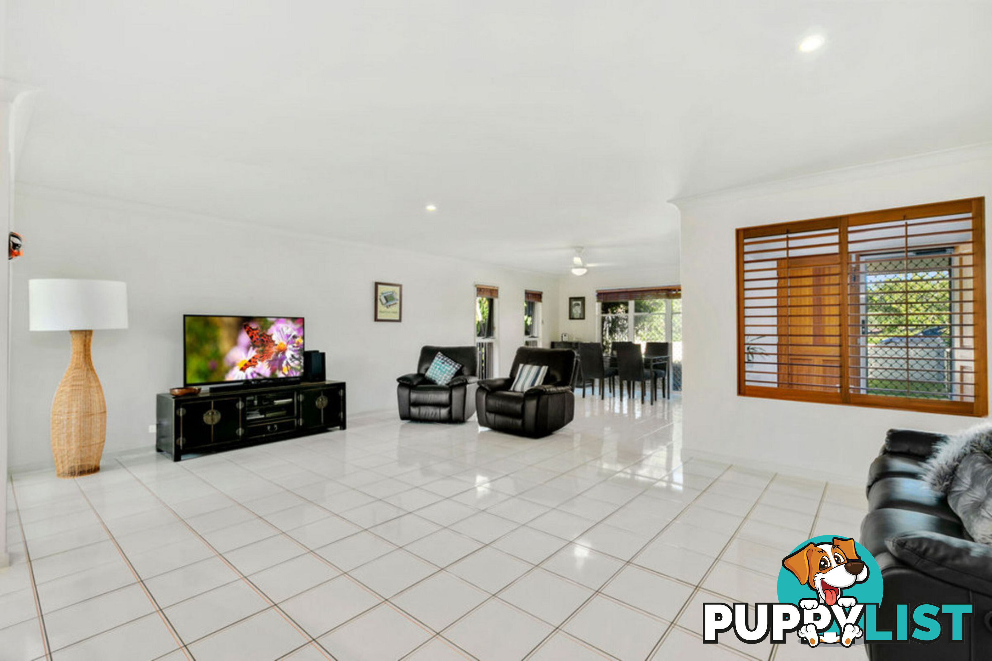 2/3 Whitely Circuit MAUDSLAND QLD 4210