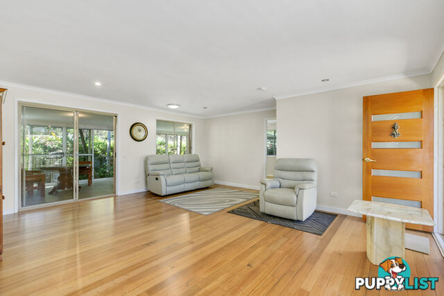 9 Design Place HIGHLAND PARK QLD 4211