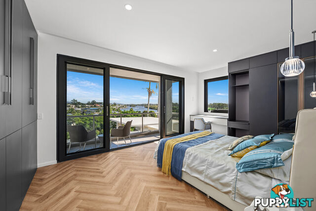 7008 Riverview Crescent SANCTUARY COVE QLD 4212