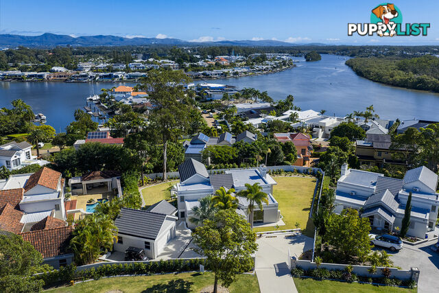 7008 Riverview Crescent SANCTUARY COVE QLD 4212