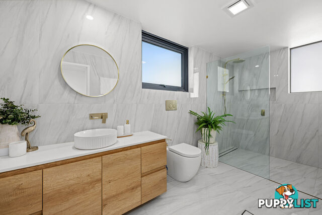 7008 Riverview Crescent SANCTUARY COVE QLD 4212