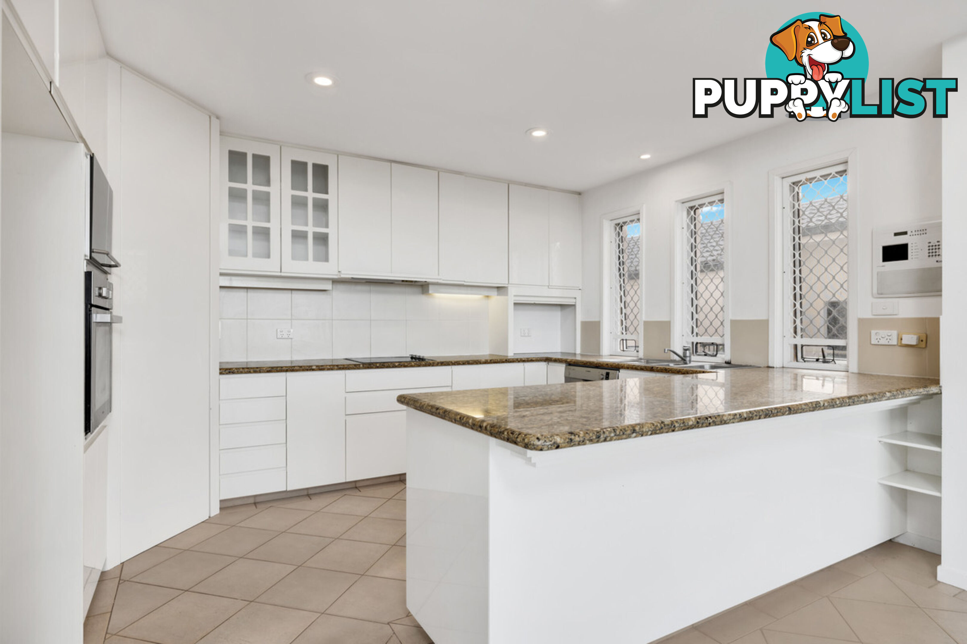 14 Bellavista Close HIGHLAND PARK QLD 4211