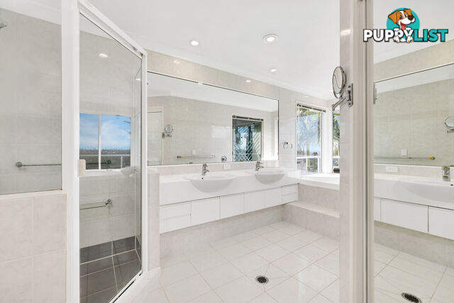 14 Bellavista Close HIGHLAND PARK QLD 4211