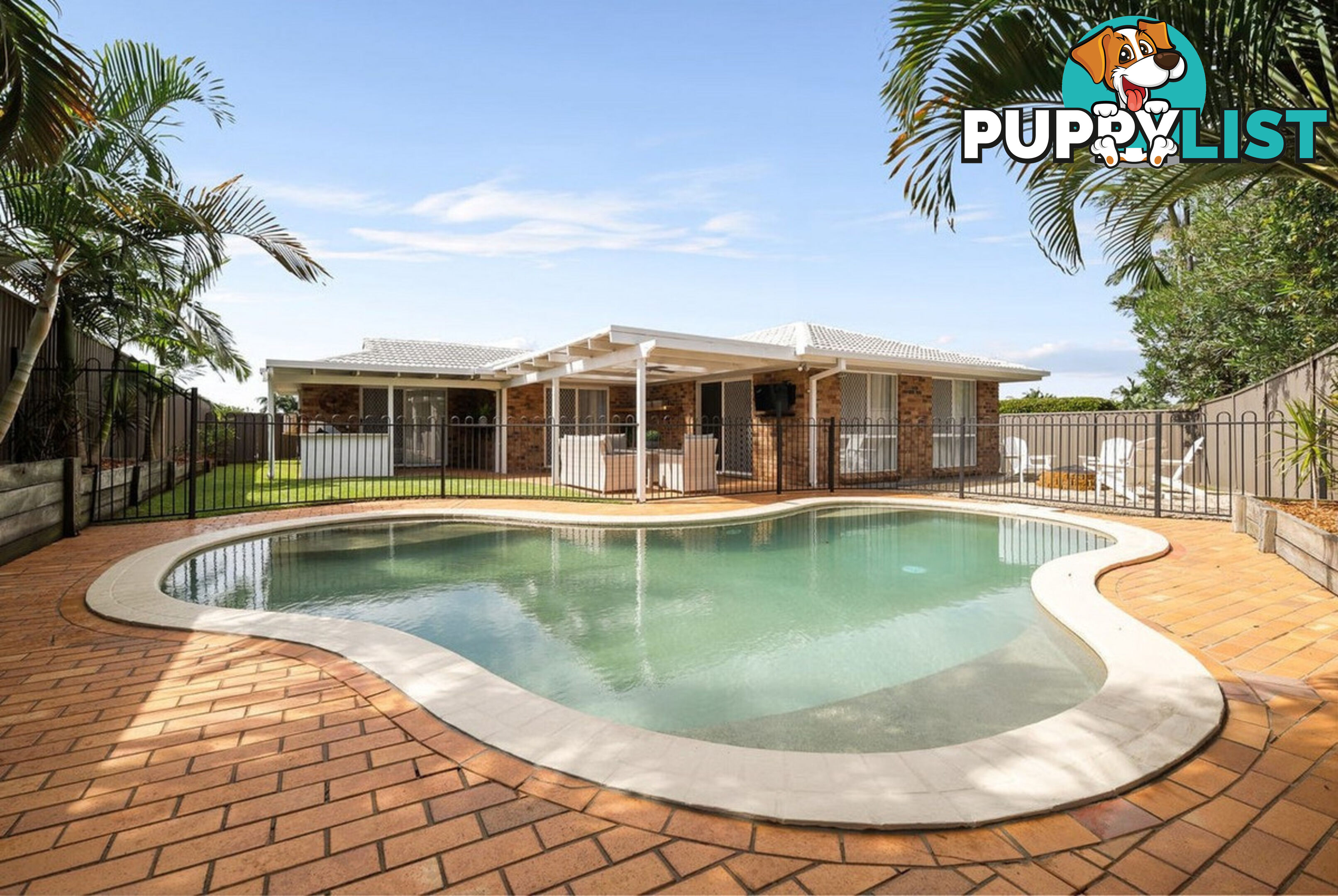 61 Hickey Way CARRARA QLD 4211