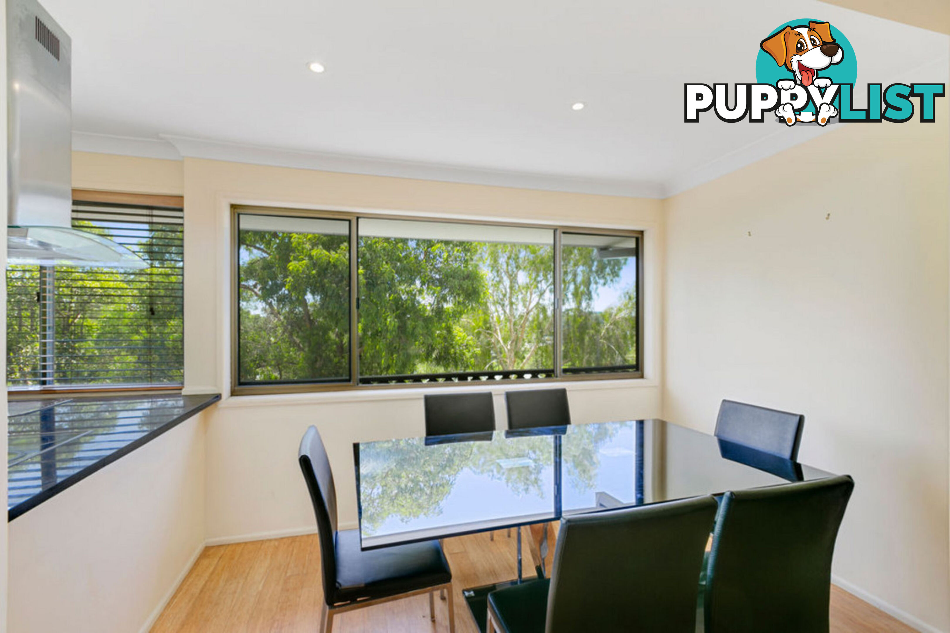 2/11 Balfour Crescent HIGHLAND PARK QLD 4211