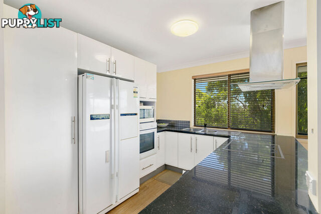 2/11 Balfour Crescent HIGHLAND PARK QLD 4211