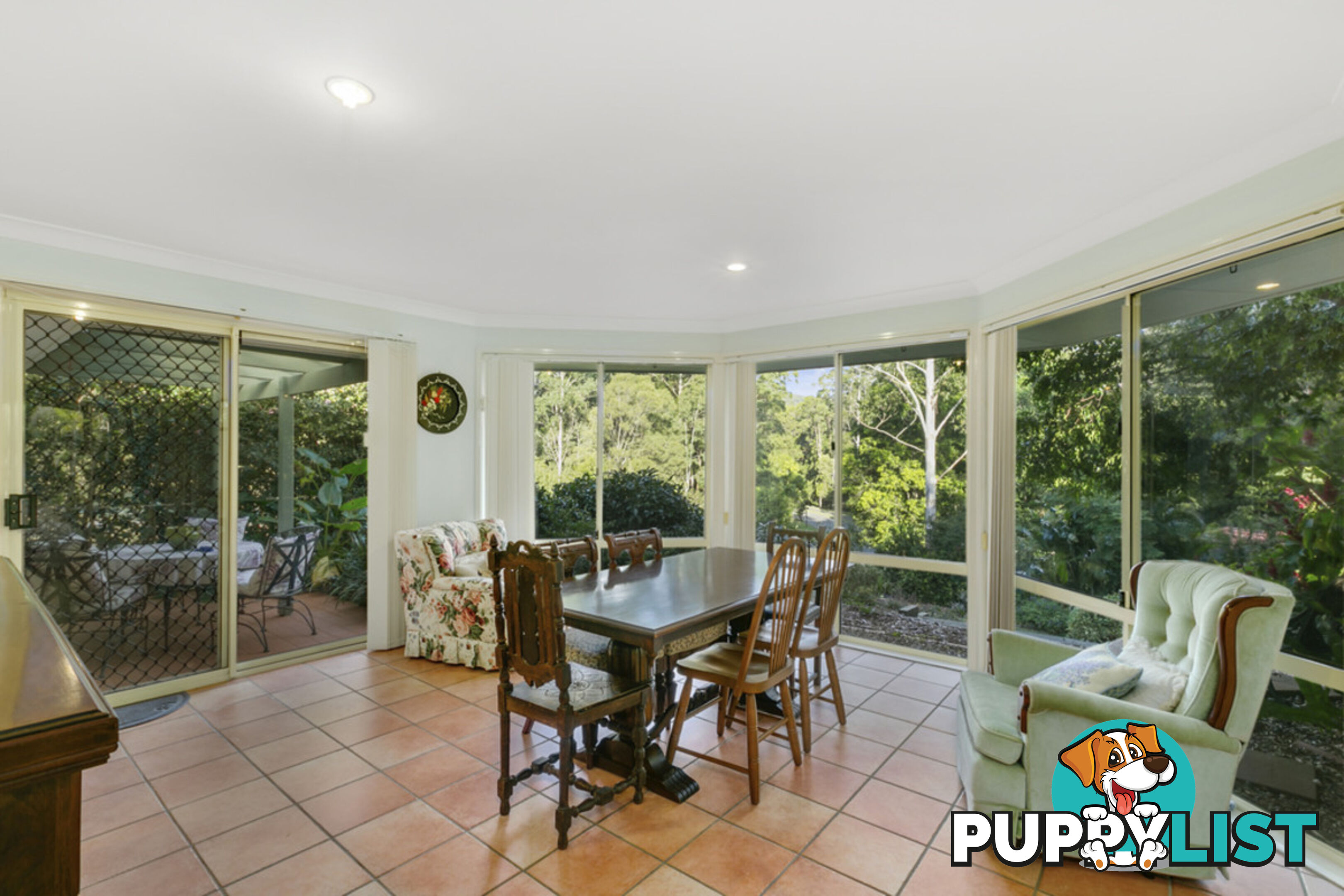 2 Newlands Court MOUNT NATHAN QLD 4211