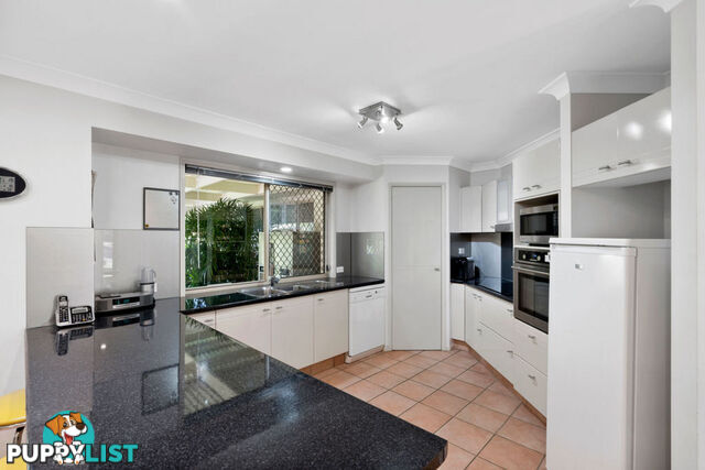 1 Nairn Court HIGHLAND PARK QLD 4211