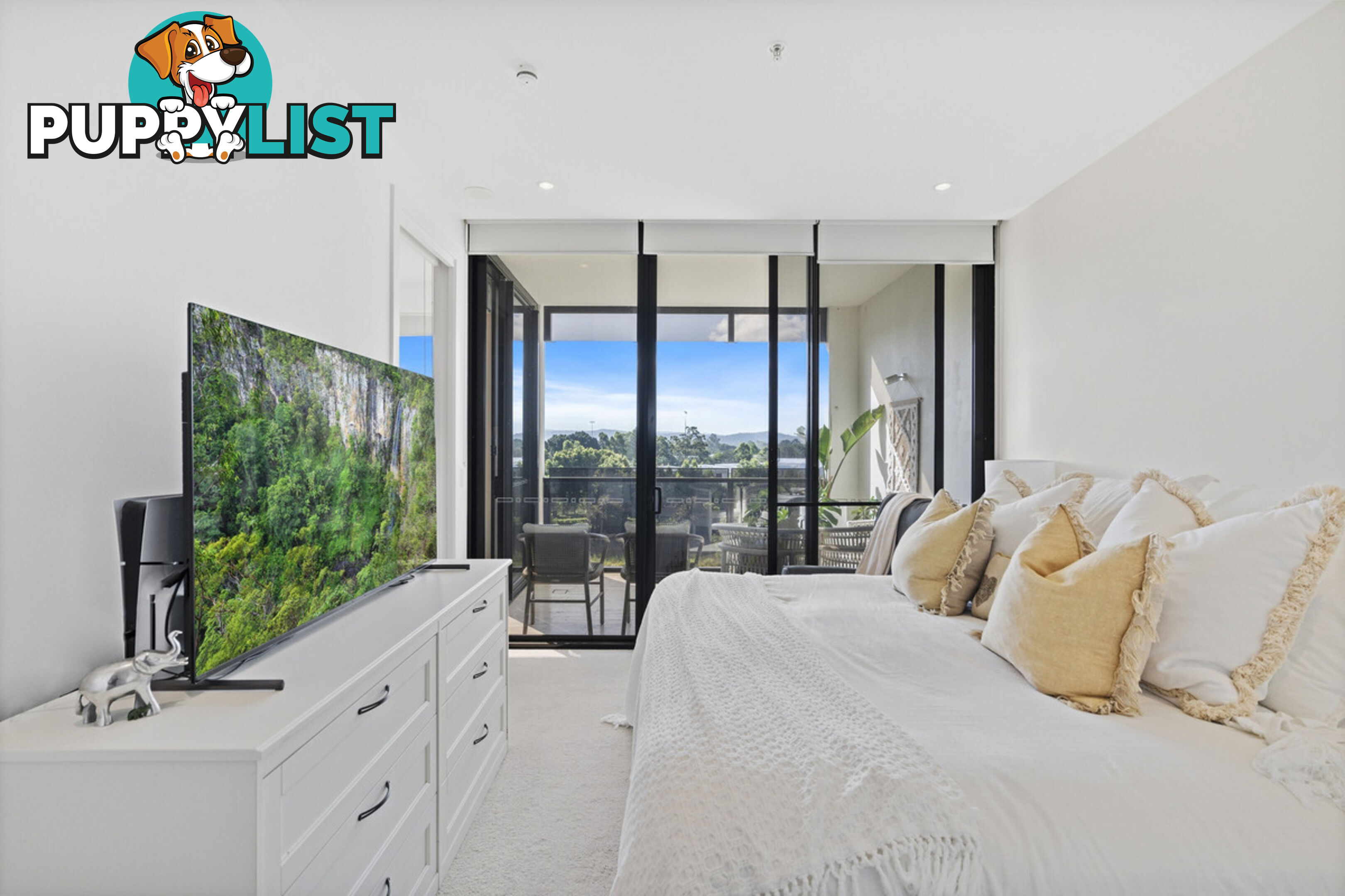 407W/1 Marina Drive BENOWA QLD 4217