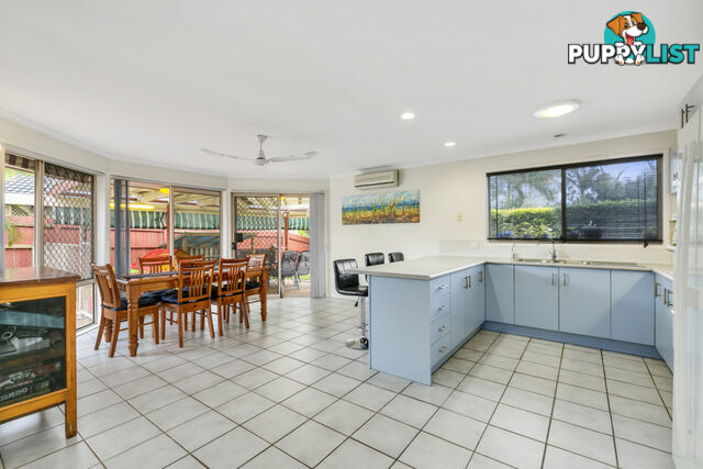 2 Lark Court CARRARA QLD 4211