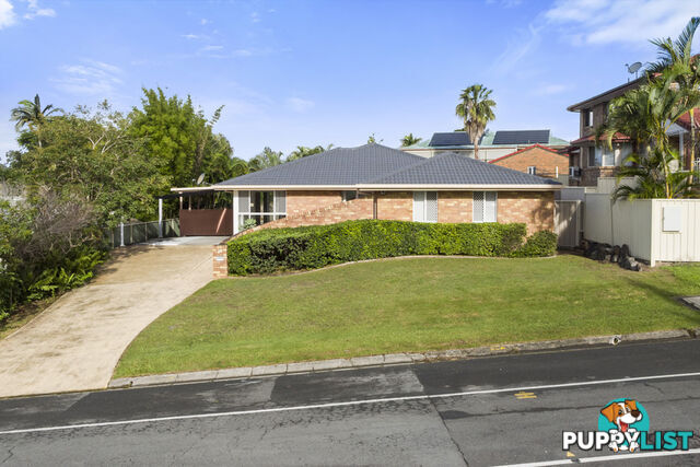 18 Armstrong Way HIGHLAND PARK QLD 4211